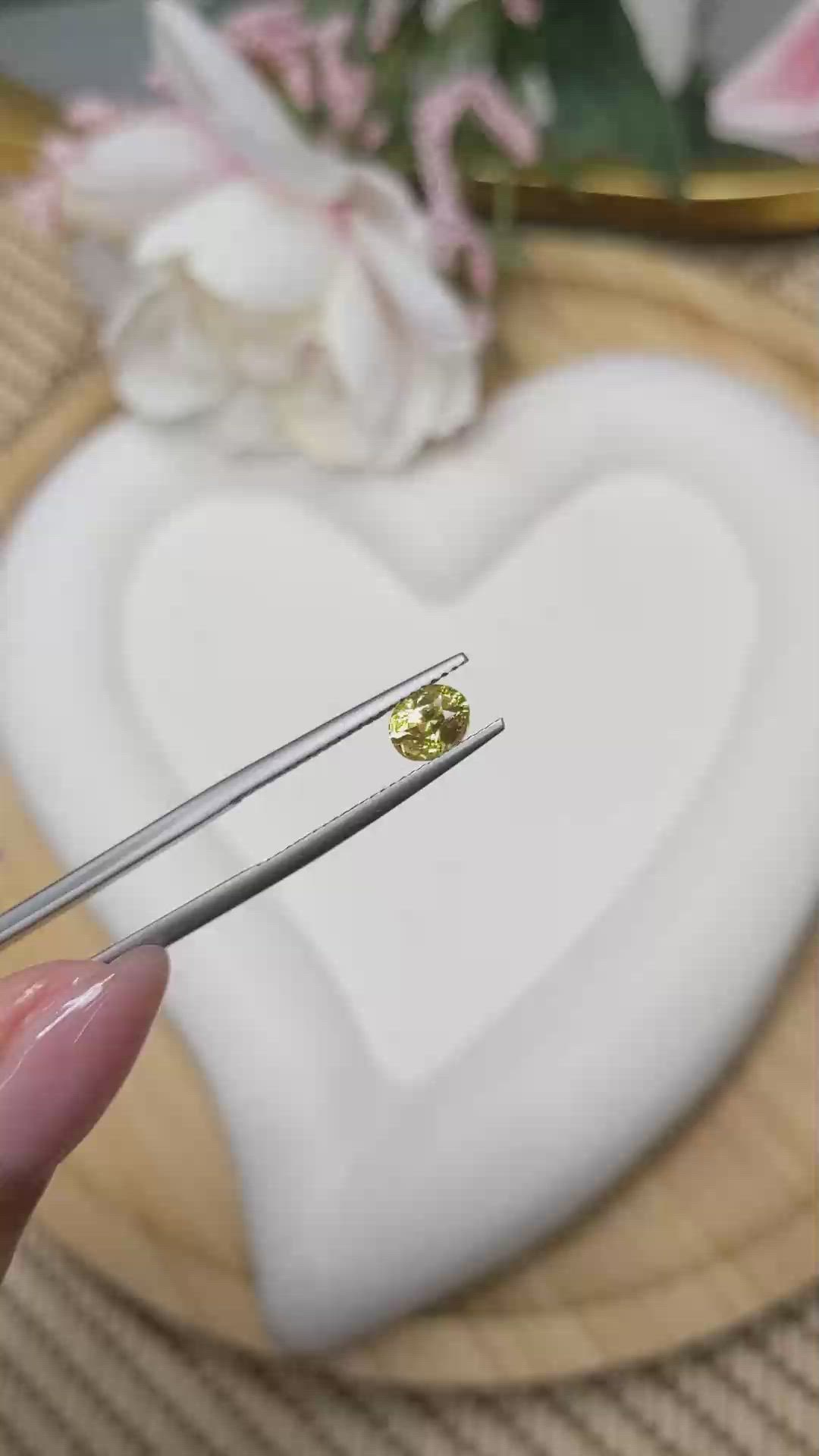 0.98 Ct. Yellowish Green Chrysoberyl from Ceylon (Sri Lanka) Size Video