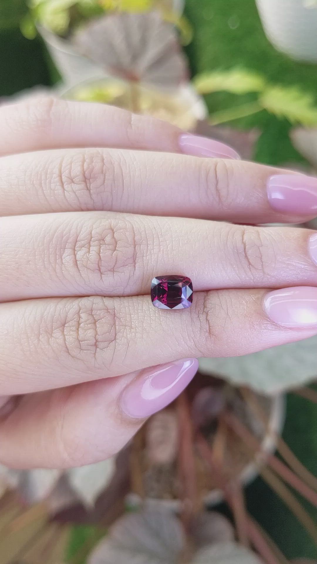2.67 Ct. Reddish Purple Rhodolite Garnet from Ceylon (Sri Lanka) Size Video