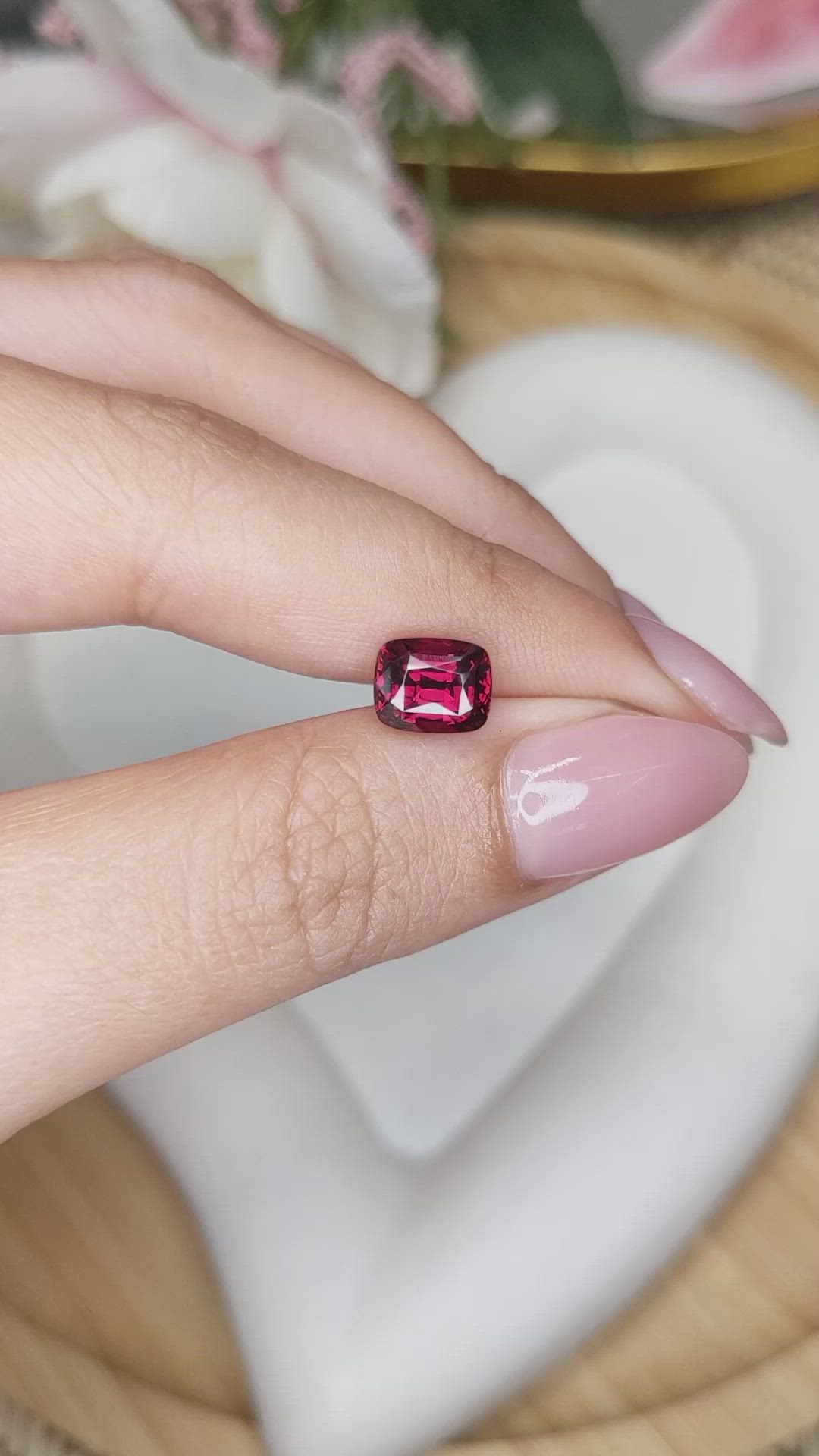 2.67 Ct. Reddish Purple Rhodolite Garnet from Ceylon (Sri Lanka) Size Video