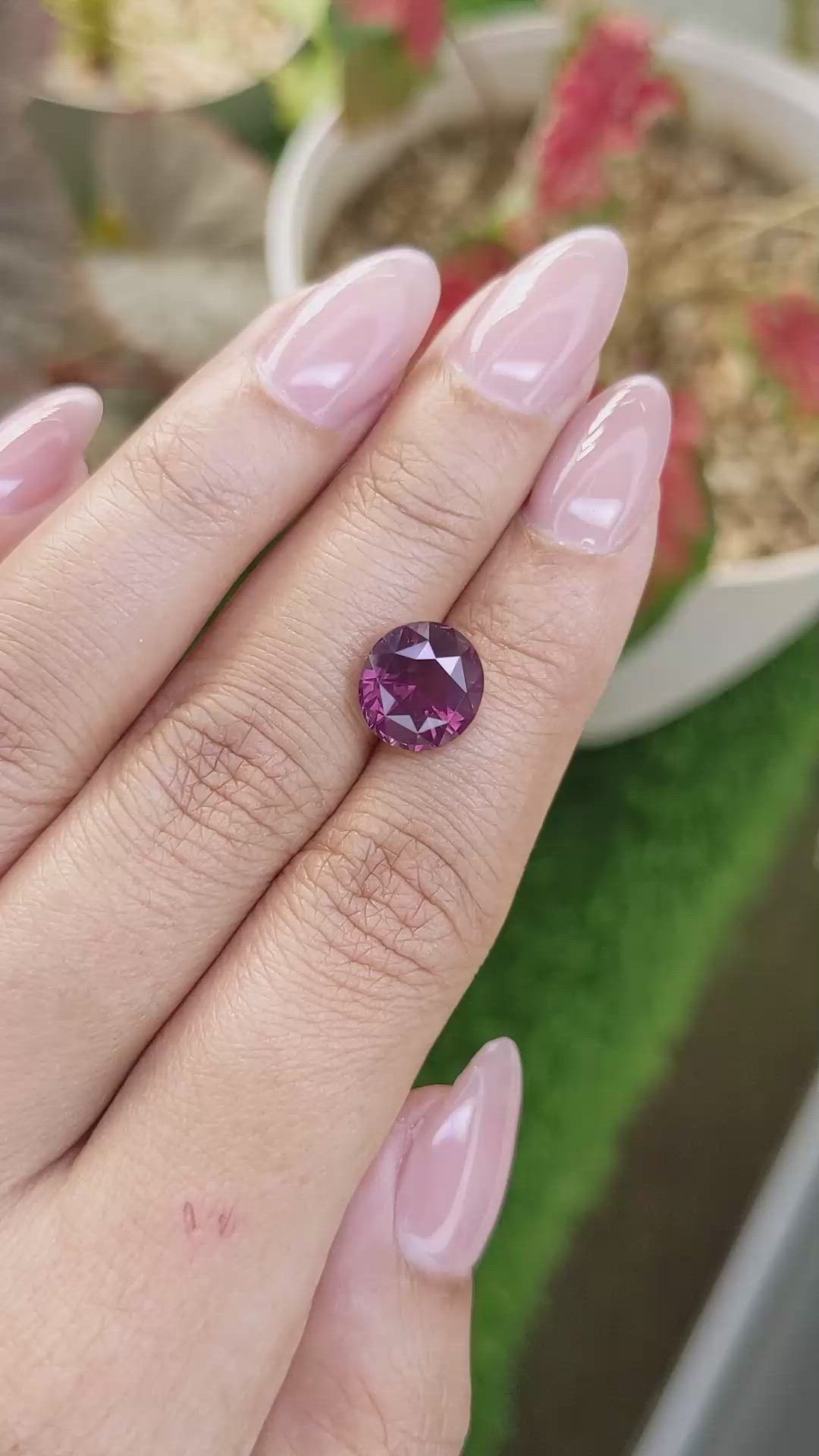 4.29 Ct. Pinkish Purple Spinel from Ceylon (Sri Lanka) Size Video