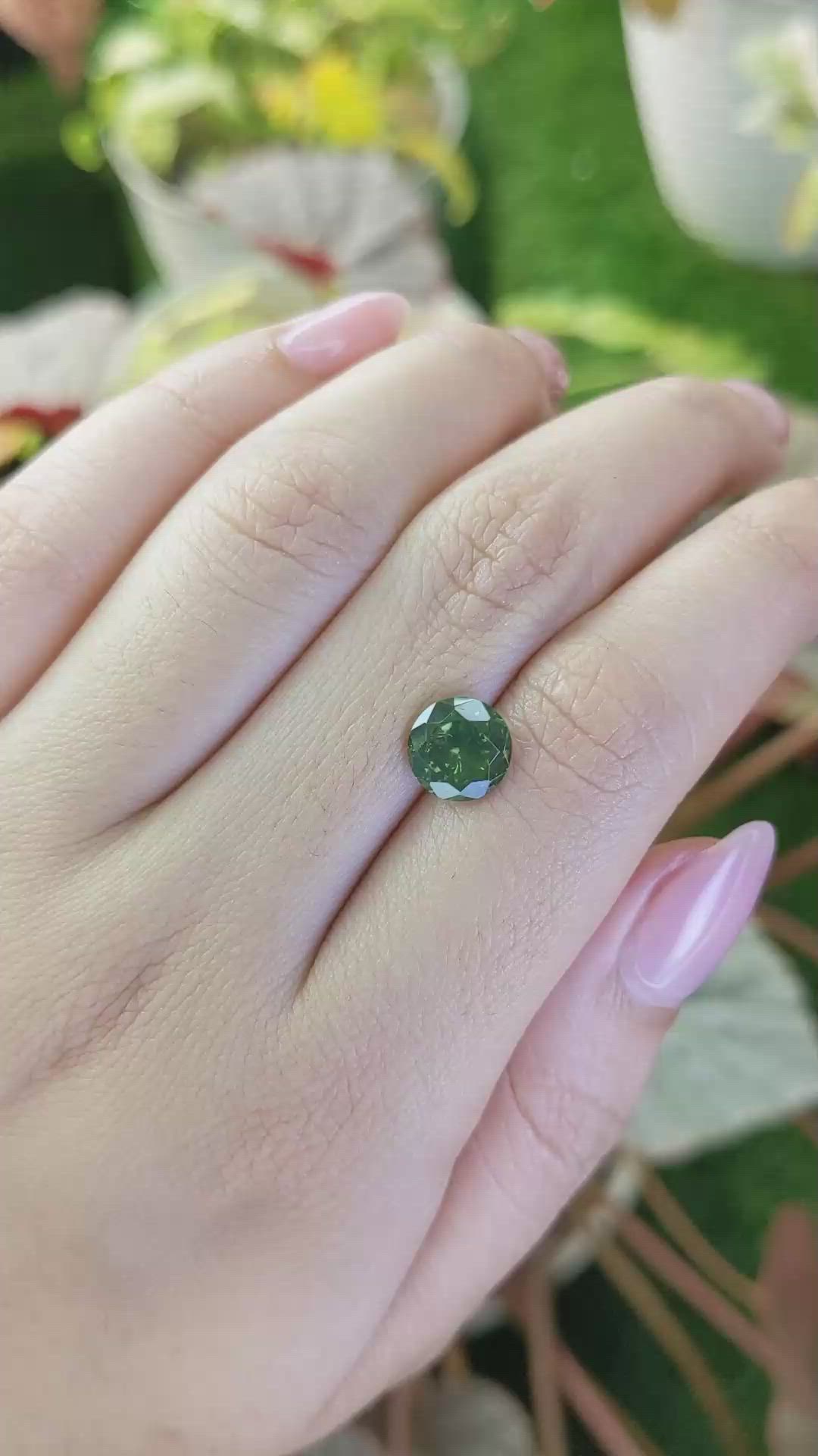 2.58 Ct. Green Zircon from Ceylon (Sri Lanka) Size Video