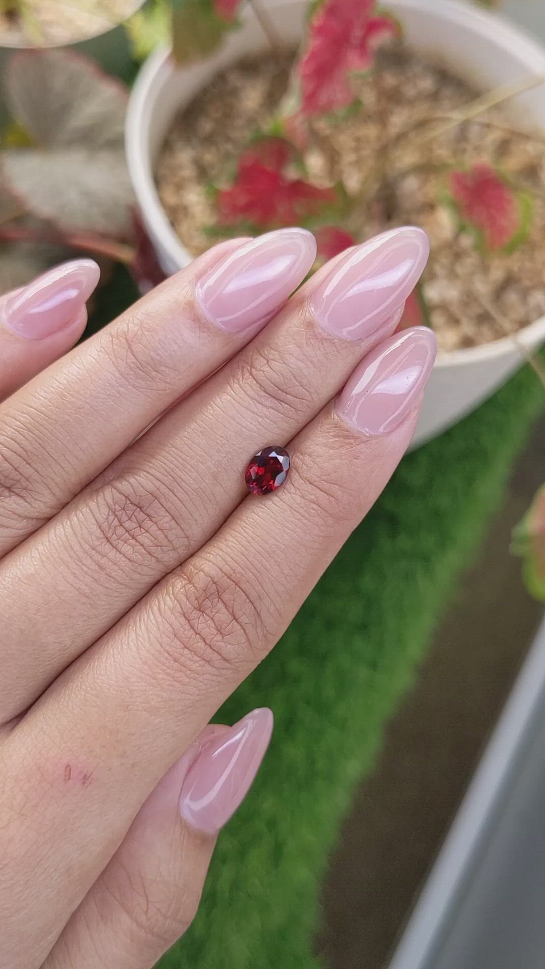 0.94 Ct. Pinkish Red Garnet from Ceylon (Sri Lanka) Size Video