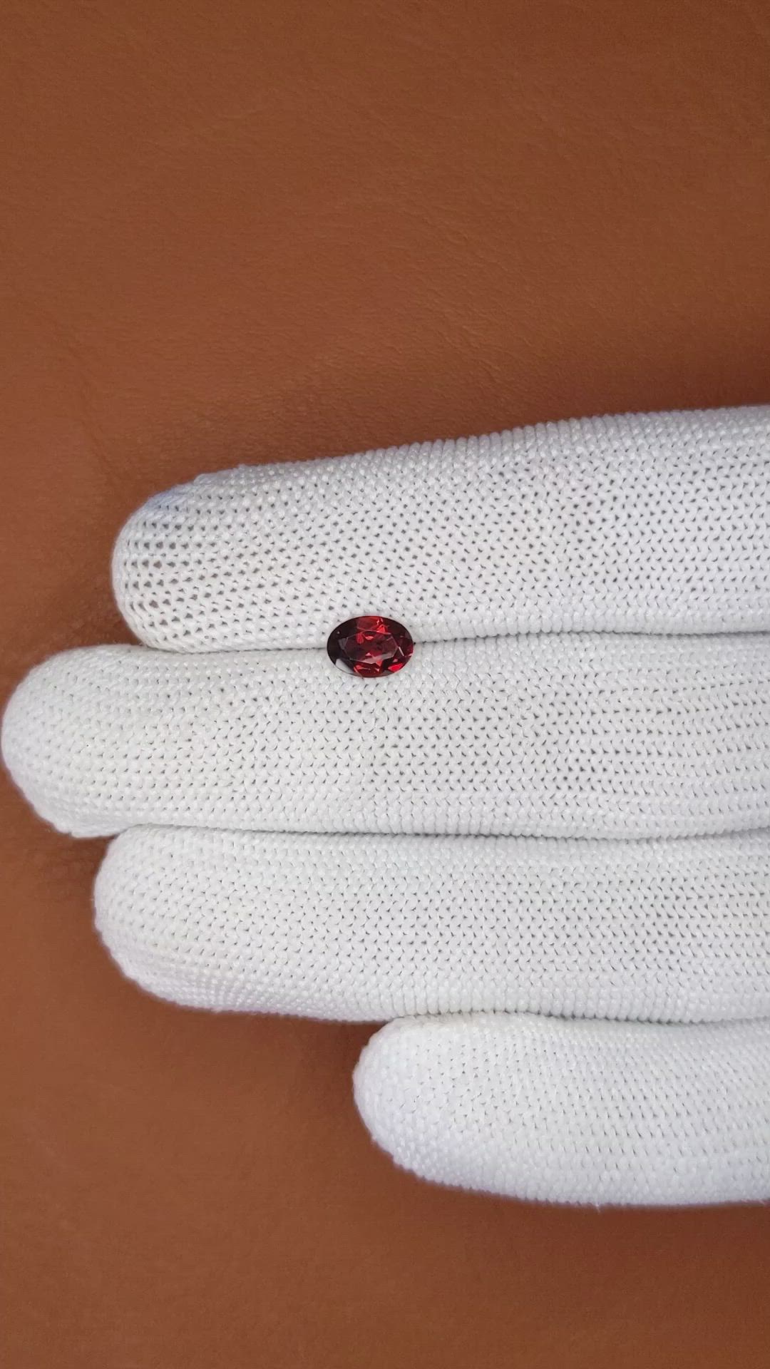 0.94 Ct. Pinkish Red Garnet from Ceylon (Sri Lanka) Size Video