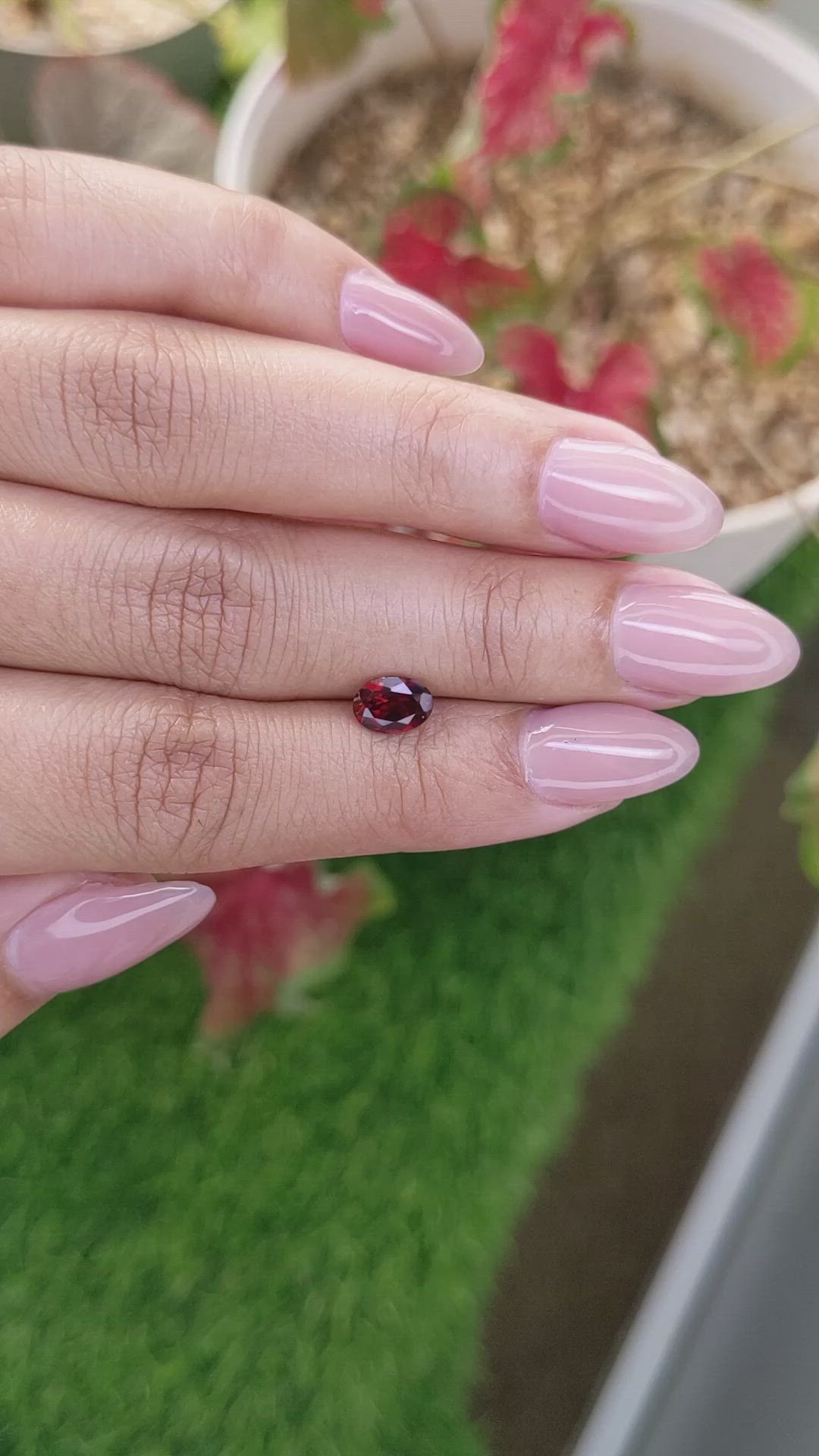 0.94 Ct. Pinkish Red Garnet from Ceylon (Sri Lanka) Size Video