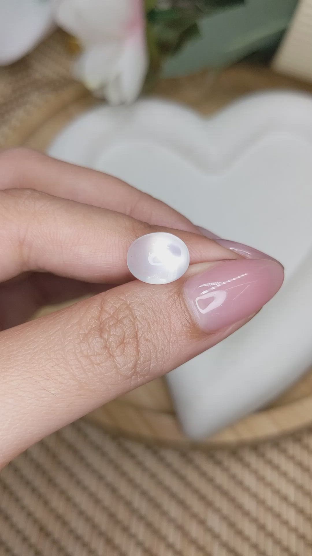 4.55 Ct. Blue Flash Cabochon Moonstone from Ceylon (Sri Lanka) Size Video