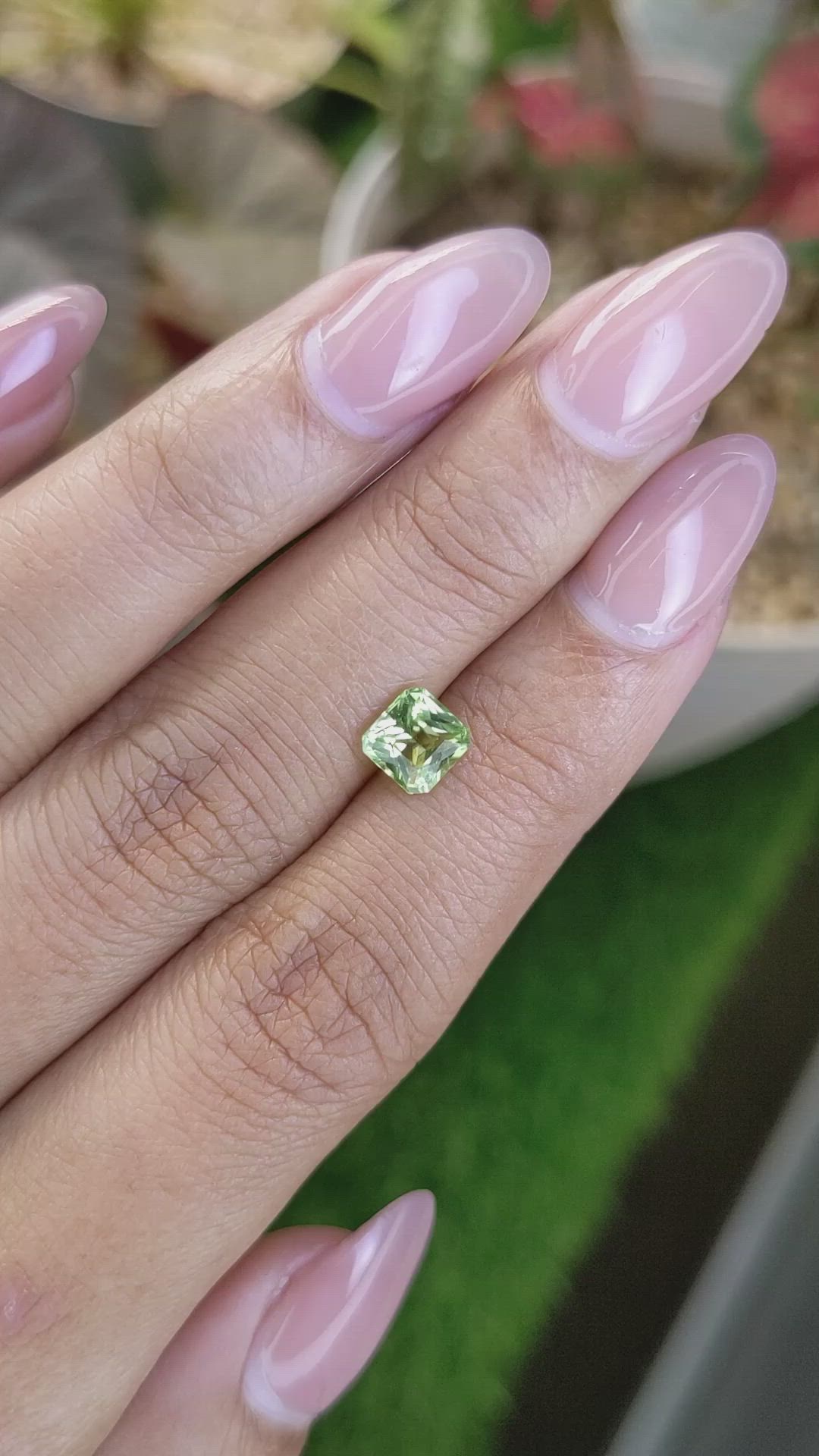 0.98 Ct. Green (Lime Green) Peridot from Pakistan Size Video