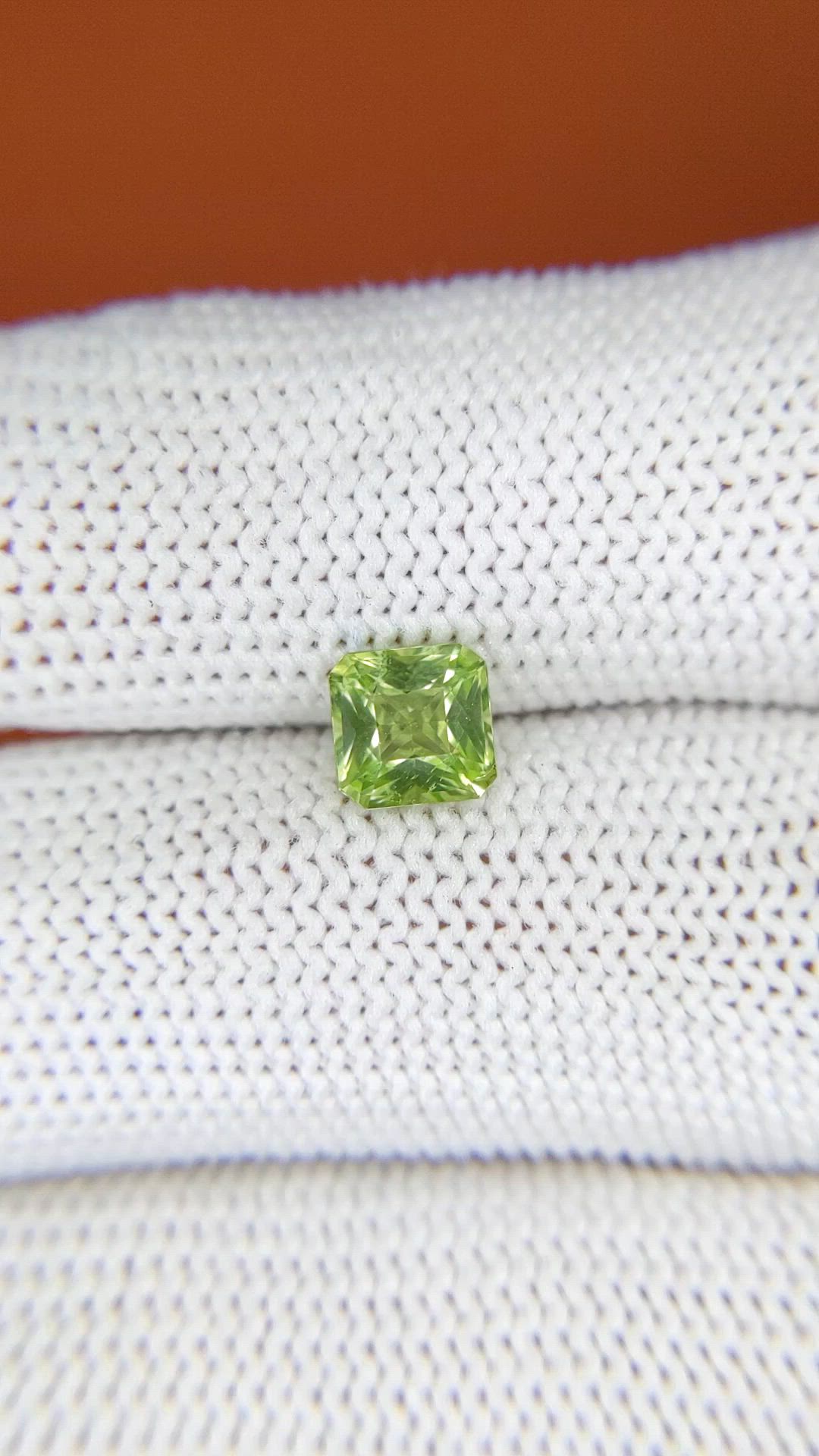 0.98 Ct. Green (Lime Green) Peridot from Pakistan Size Video