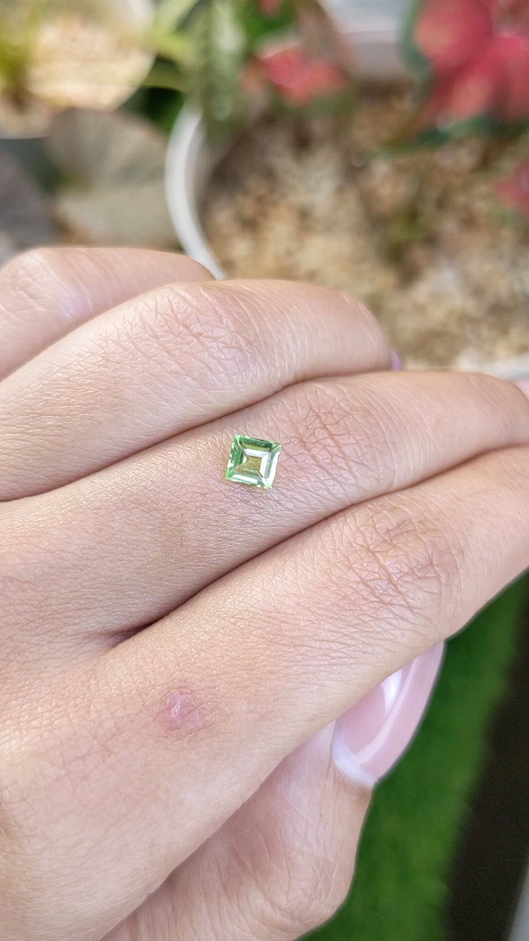 0.50 Ct. Yellowish Green Peridot from Pakistan Size Video