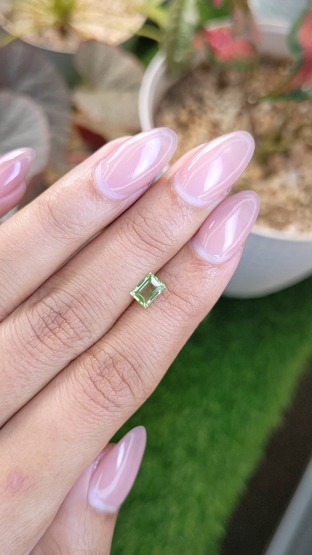 0.70 Ct. Yellowish Green Peridot from Pakistan Size Video