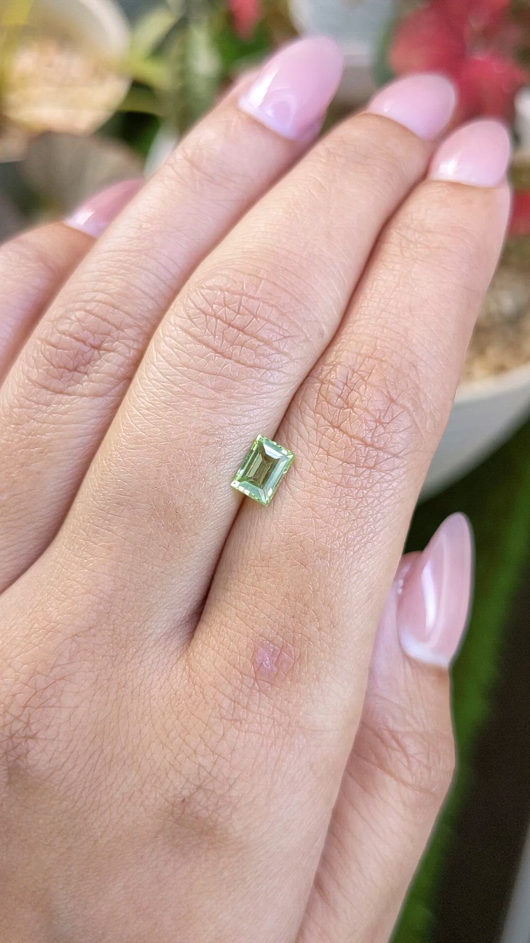 0.70 Ct. Yellowish Green Peridot from Pakistan Size Video