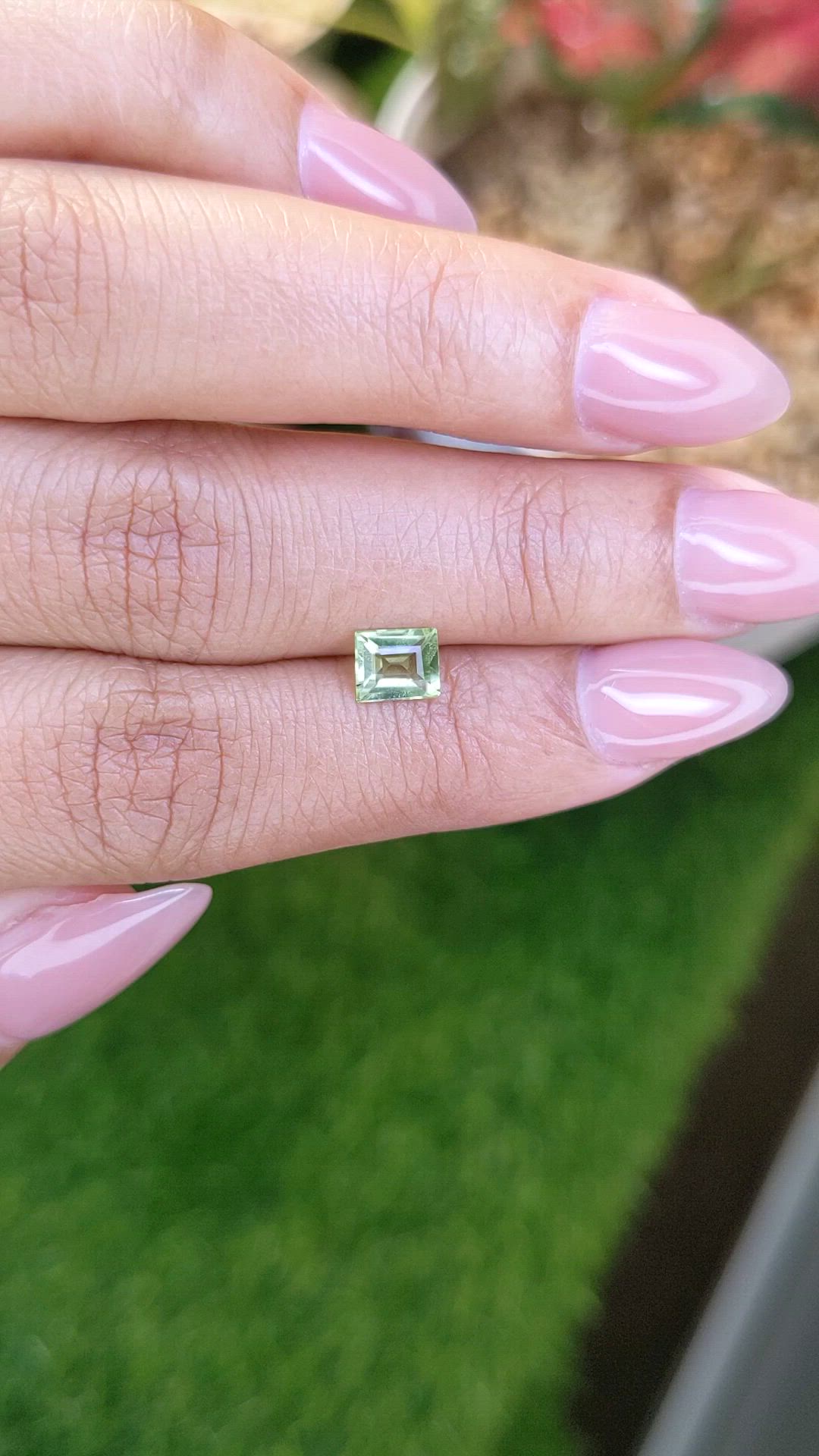 0.70 Ct. Green (Lime Green) Peridot from Ceylon (Sri Lanka) Size Video