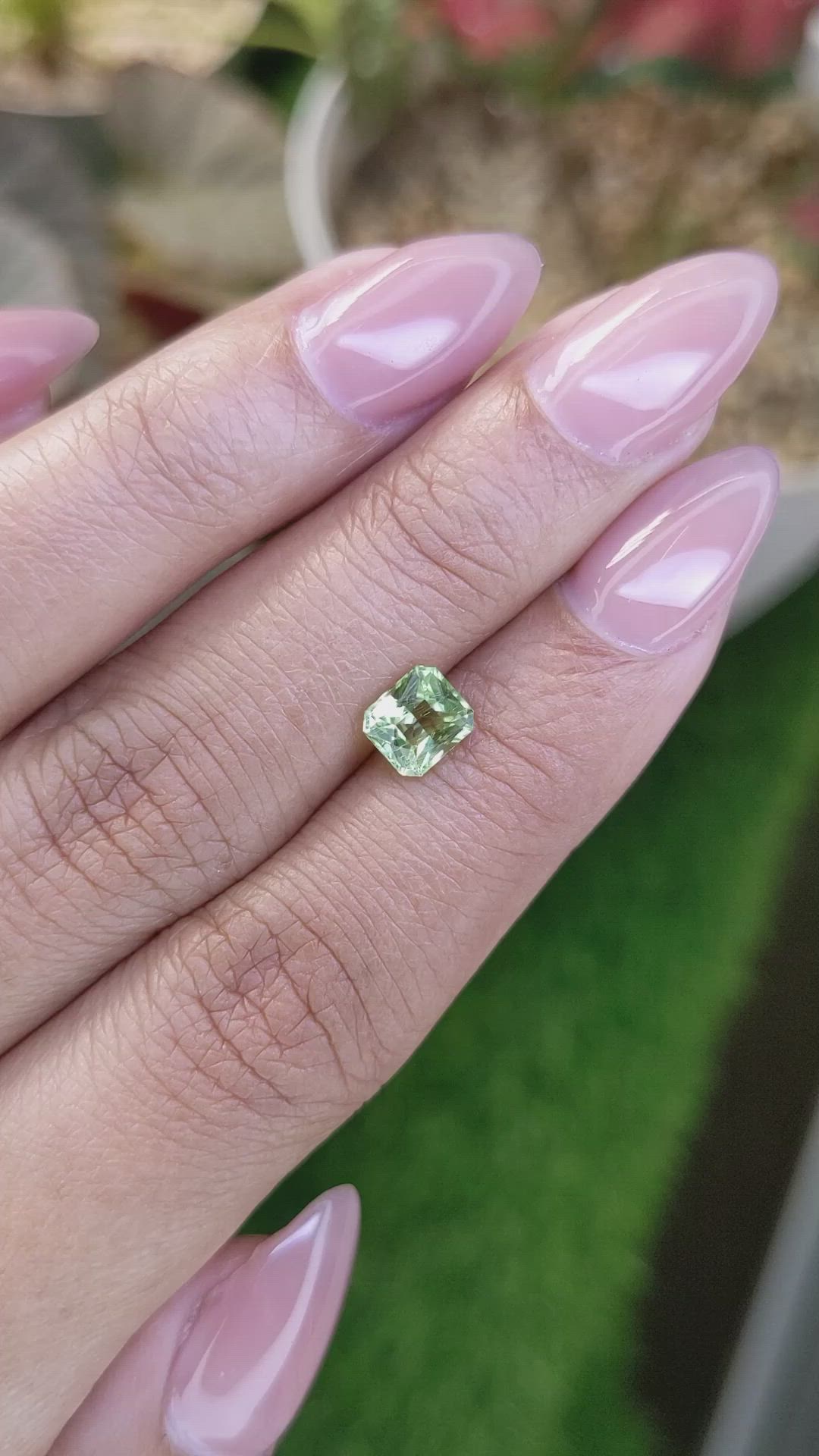 0.93 Ct. Green (Lime Green) Peridot from Pakistan Size Video