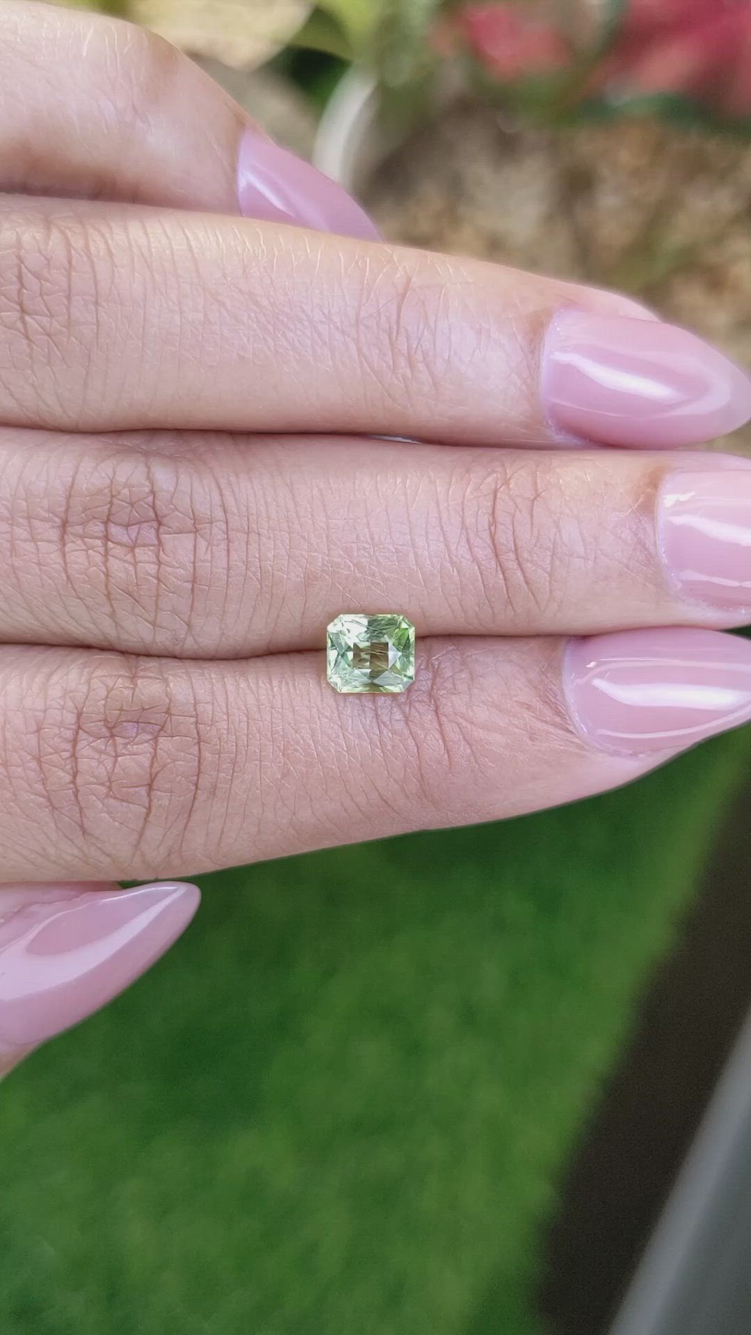 0.93 Ct. Green (Lime Green) Peridot from Pakistan Size Video