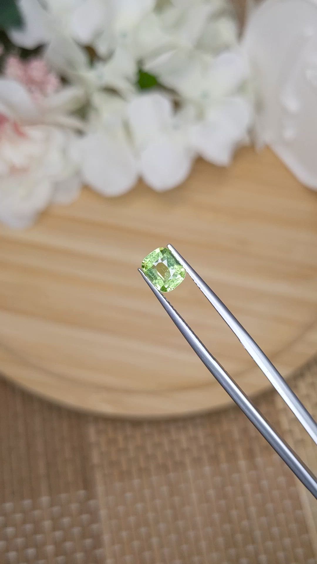 1.13 Ct. Yellowish Green Peridot from Pakistan Size Video