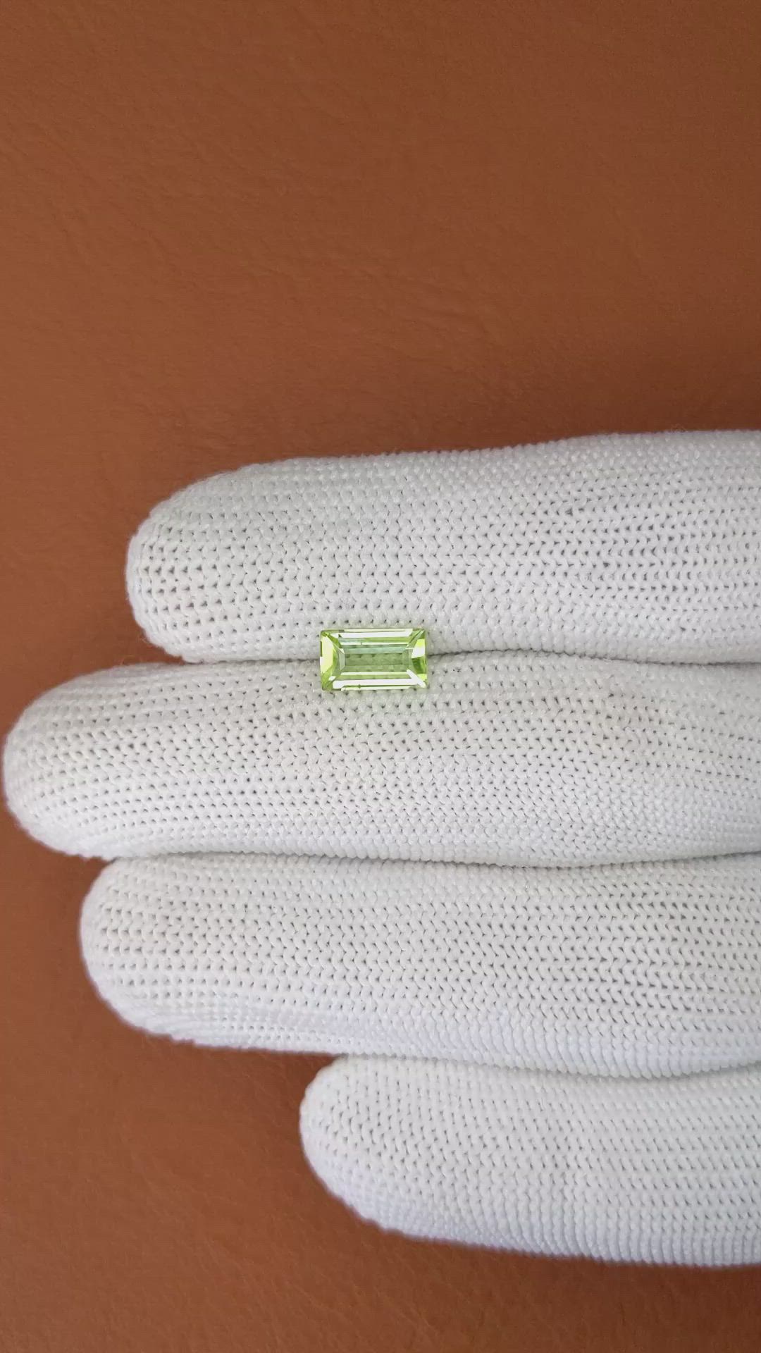 1.05 Ct. Green (Lime Green) Peridot from Ceylon (Sri Lanka) Size Video