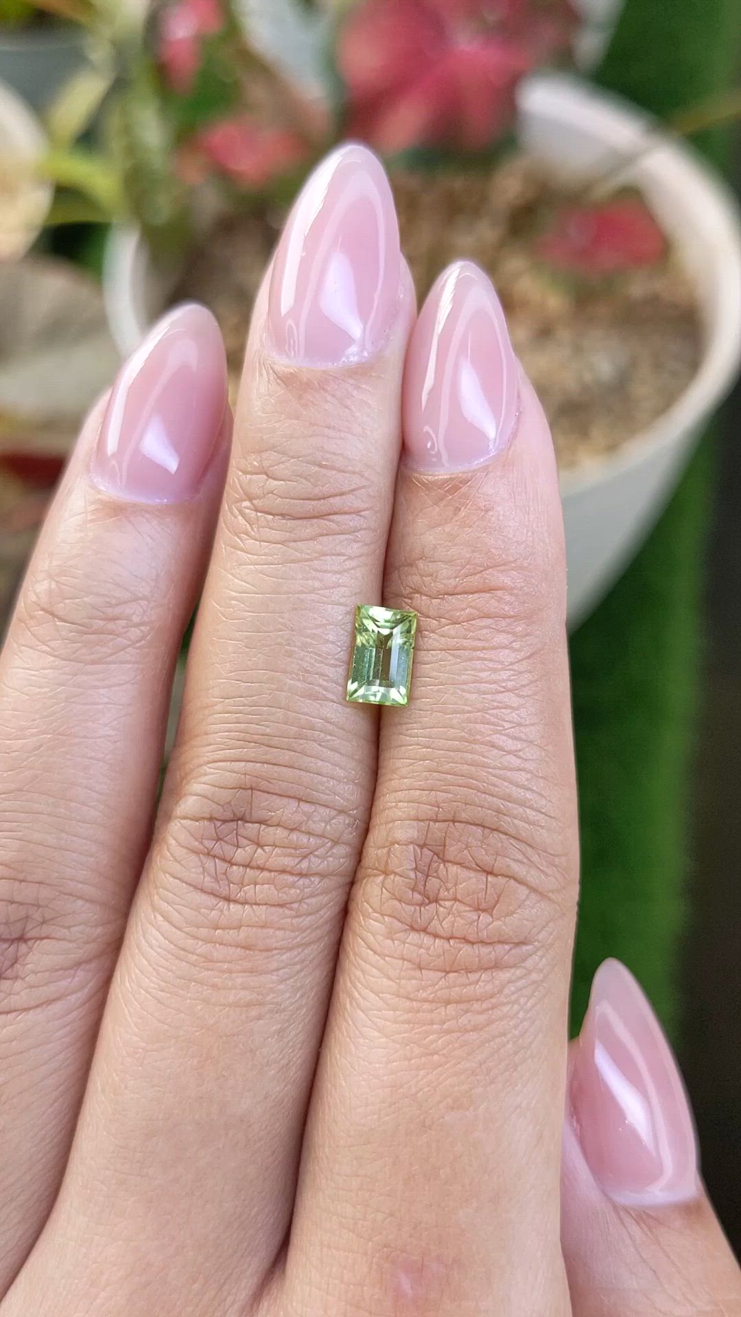 0.94 Ct. Green (Lime Green) Peridot from Pakistan Size Video