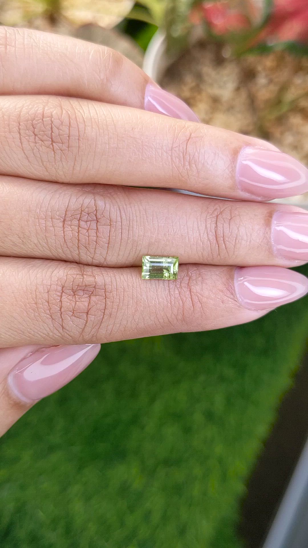 0.94 Ct. Green (Lime Green) Peridot from Pakistan Size Video