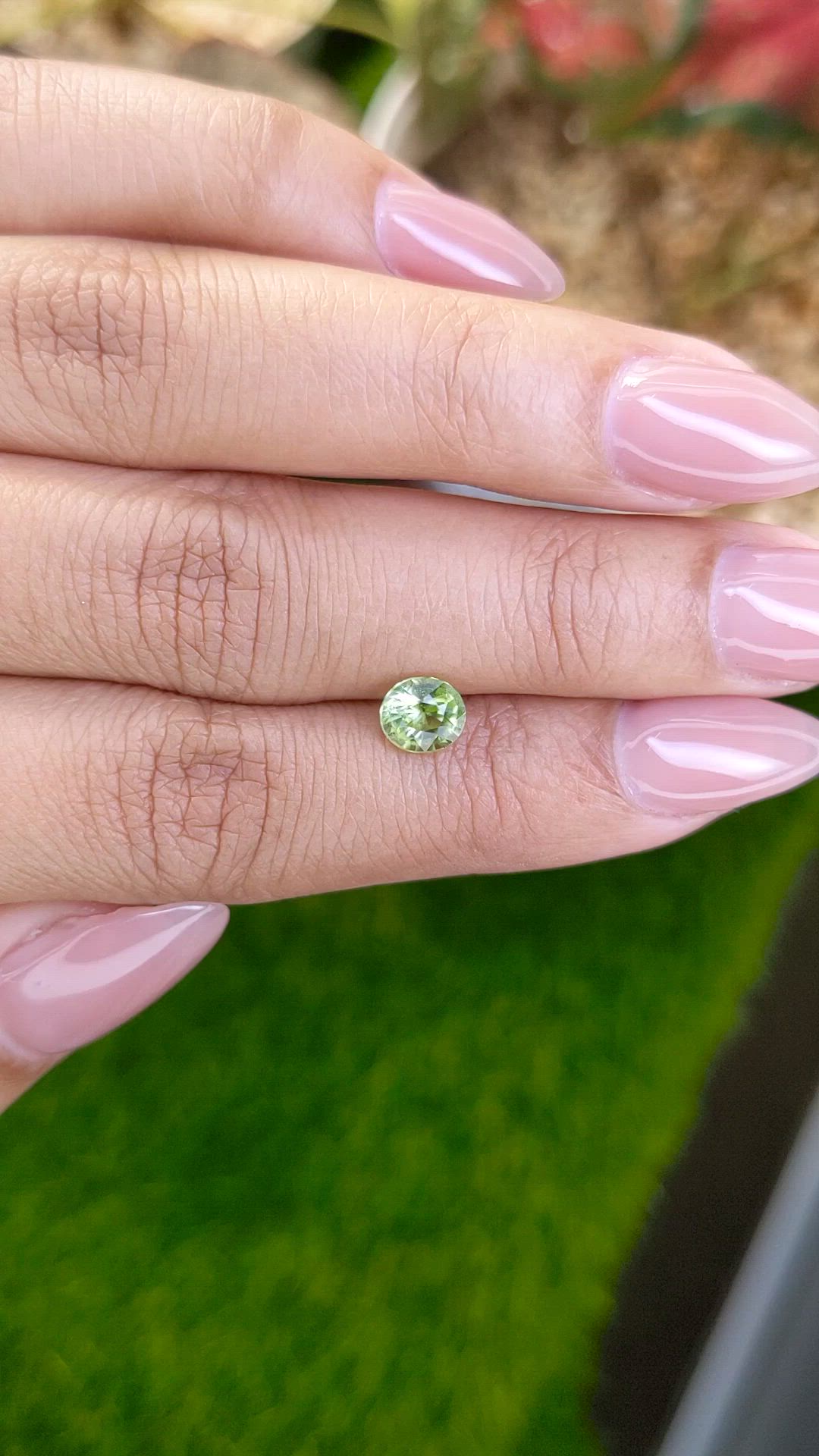 0.92 Ct. Green (Lime Green) Peridot from Ceylon (Sri Lanka) Size Video