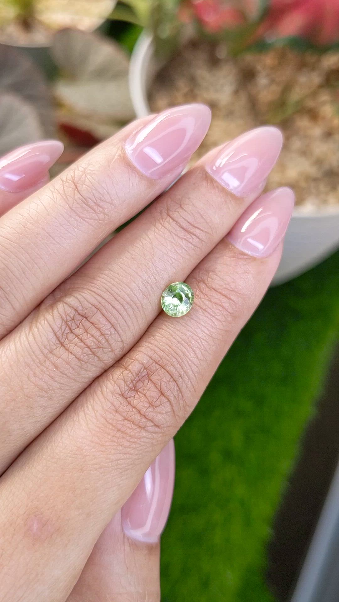 0.92 Ct. Green (Lime Green) Peridot from Ceylon (Sri Lanka) Size Video