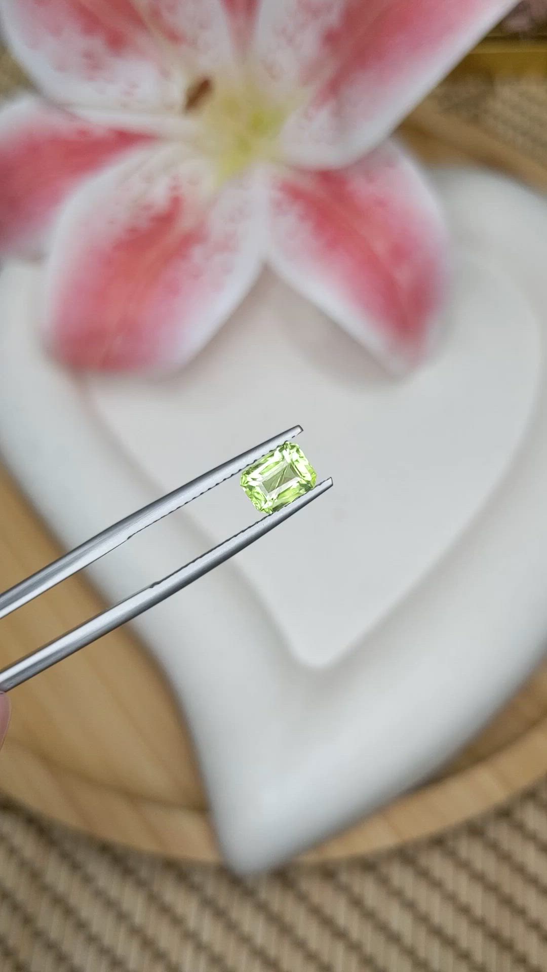 1.06 Ct. Green (Lime Green) Peridot from Pakistan Size Video