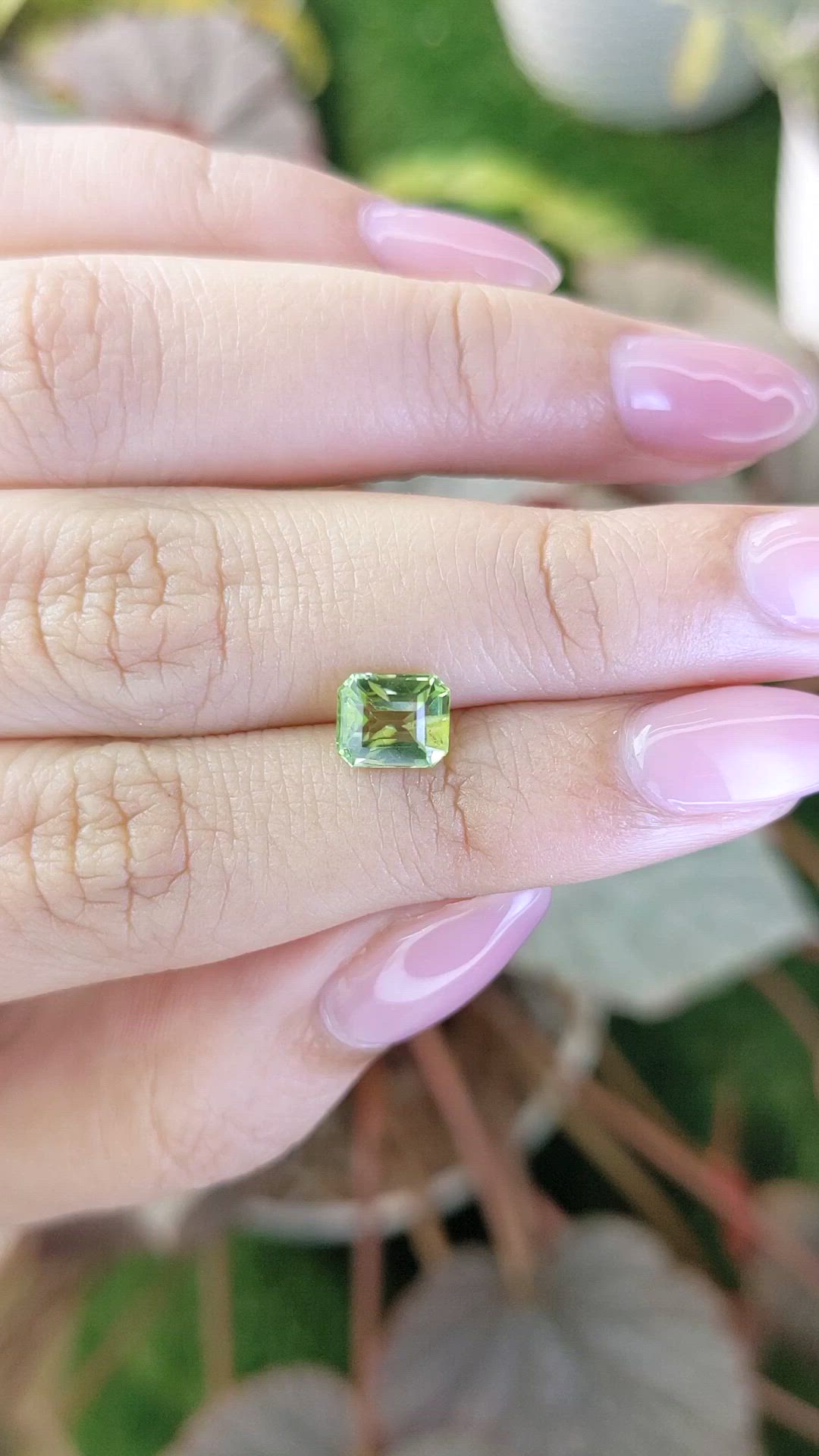 1.36 Ct. Yellowish Green Peridot from Pakistan Size Video
