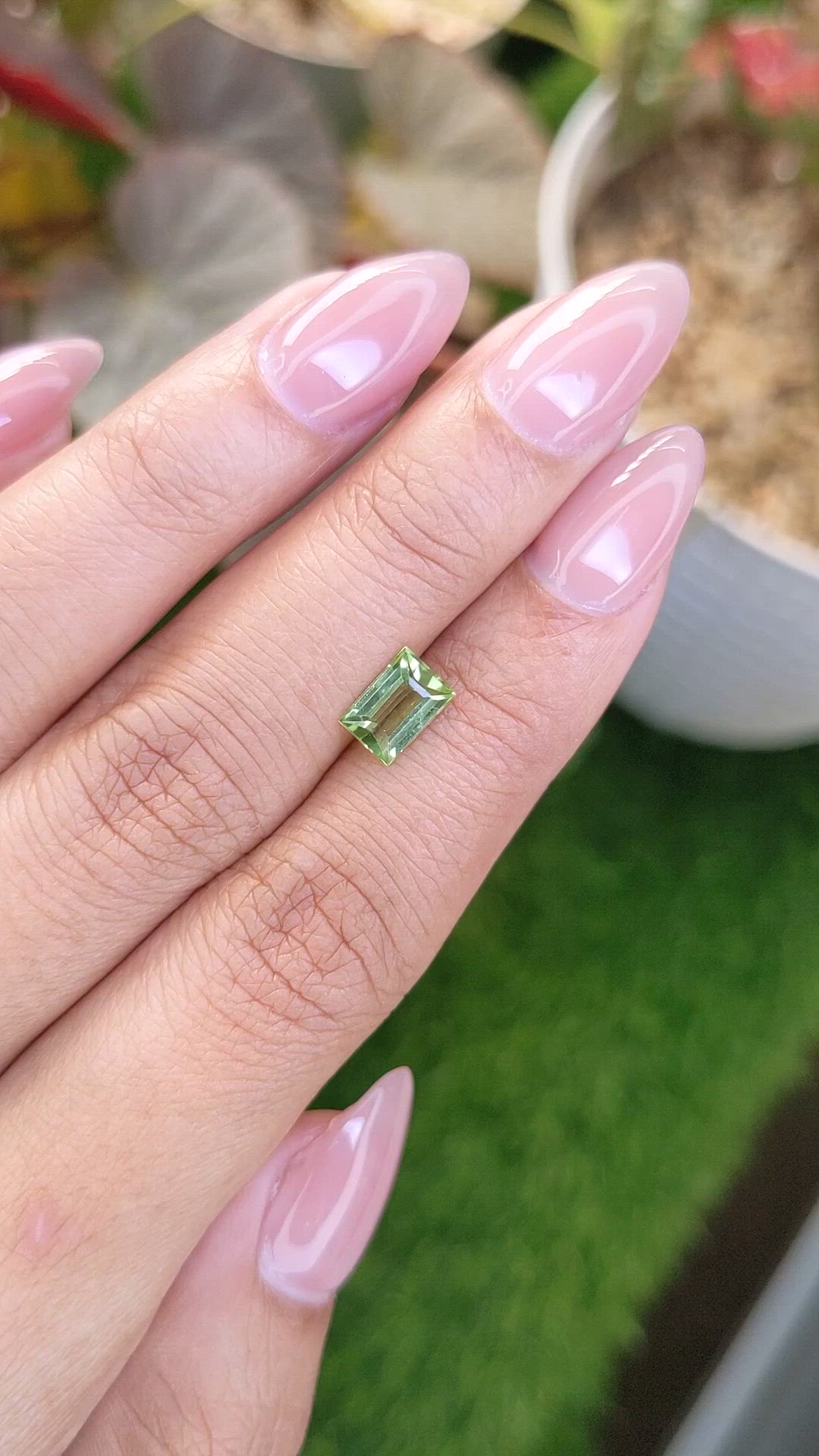 1.10 Ct. Yellowish Green Peridot from Pakistan Size Video