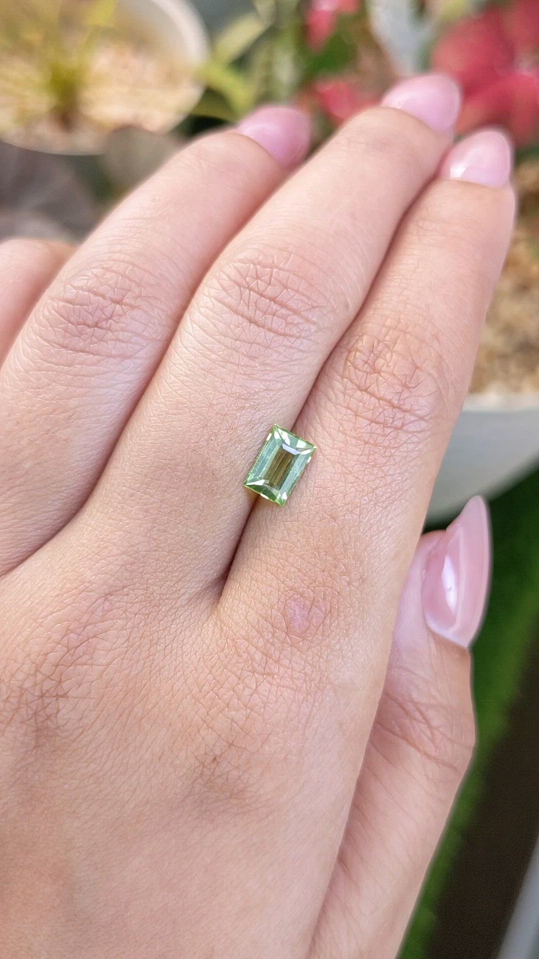 1.10 Ct. Yellowish Green Peridot from Pakistan Size Video