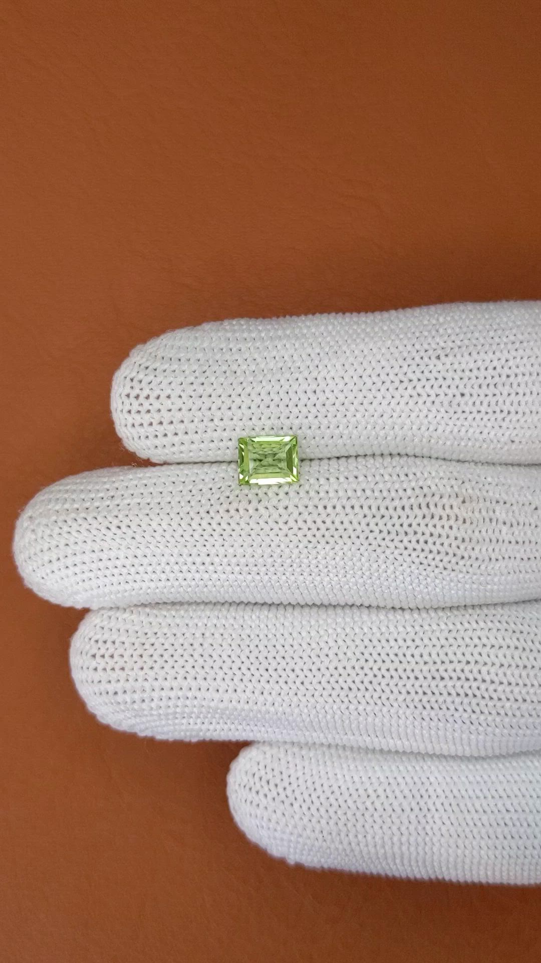 0.91 Ct. Yellowish Green Peridot from Pakistan Size Video