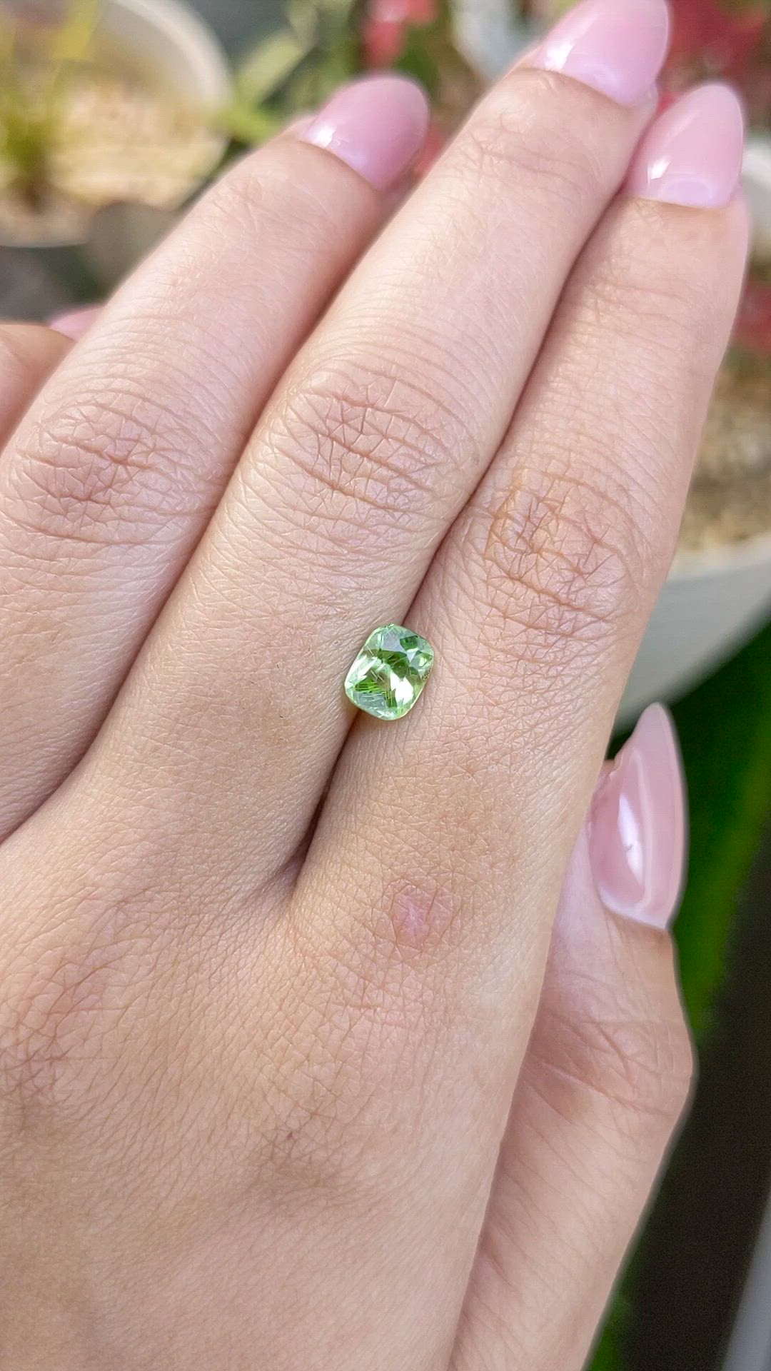 0.98 Ct. Yellowish Green Peridot from Pakistan Size Video