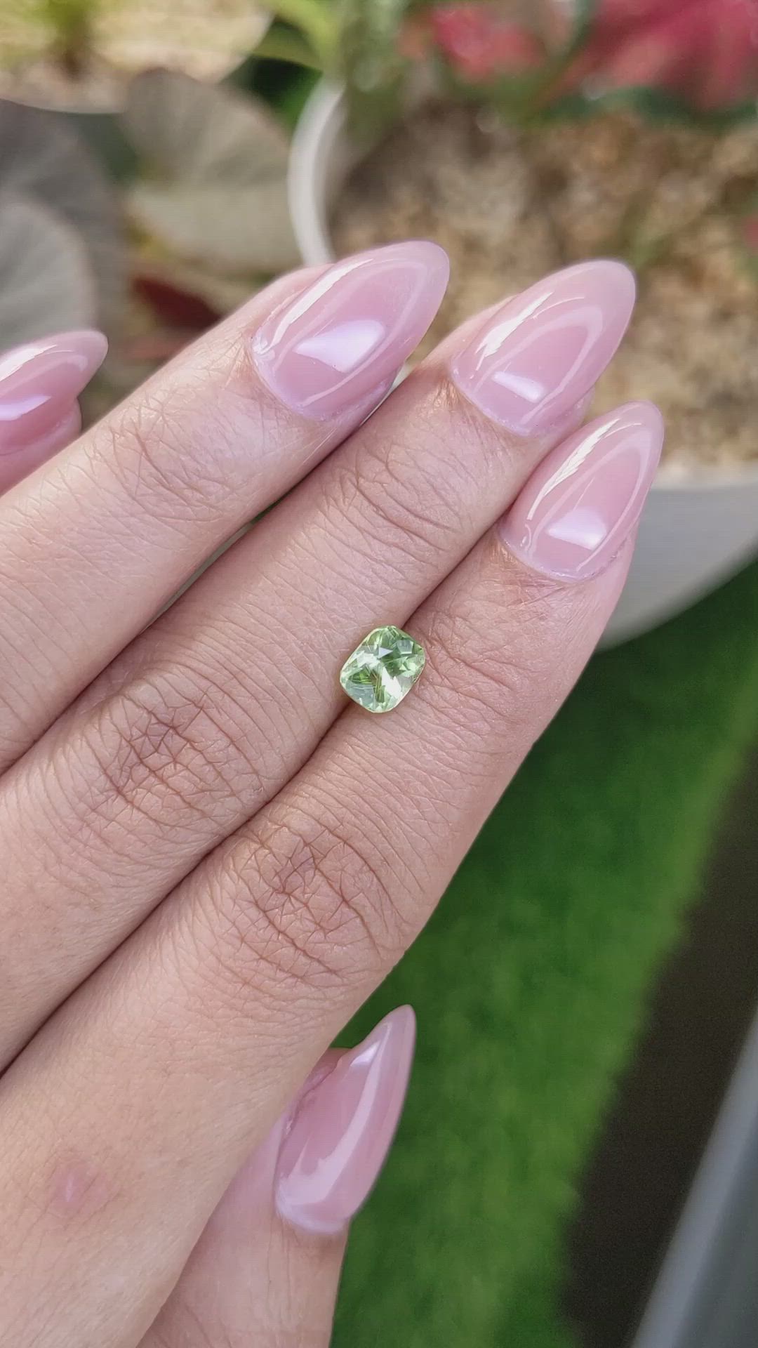 0.98 Ct. Yellowish Green Peridot from Pakistan Size Video