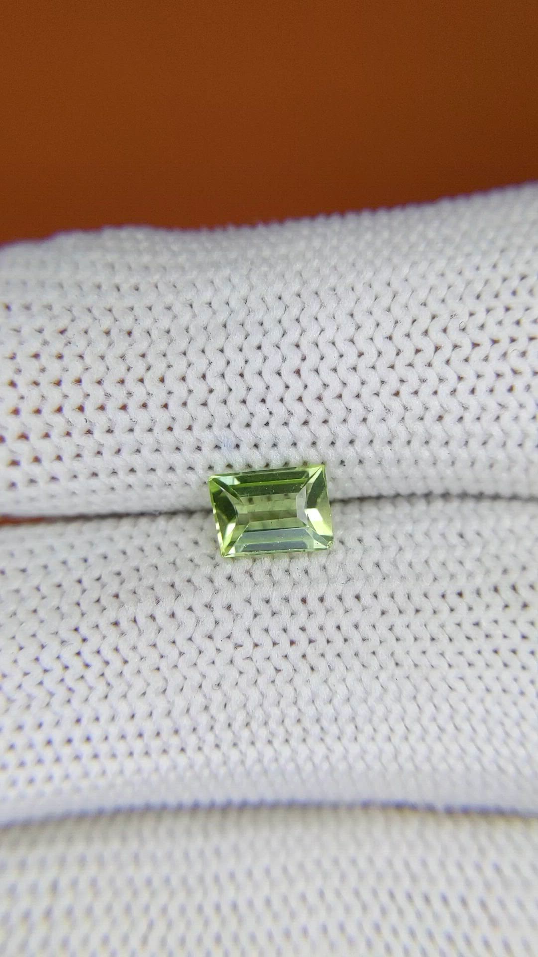 0.71 Ct. Green (Lime Green) Peridot from Ceylon (Sri Lanka) Size Video