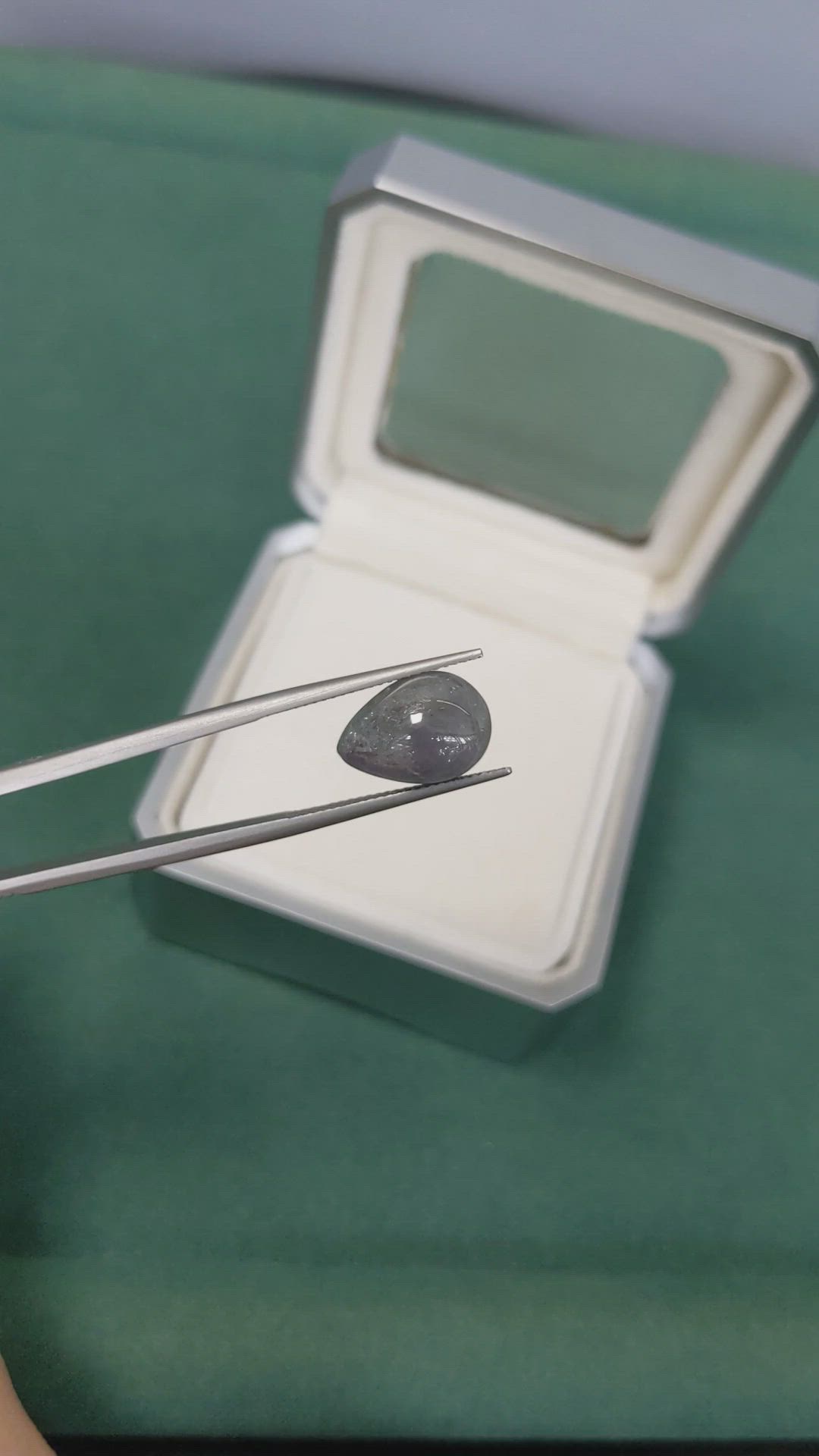 7.90 Ct. Cabochon Alexandrite from Russia Size Video