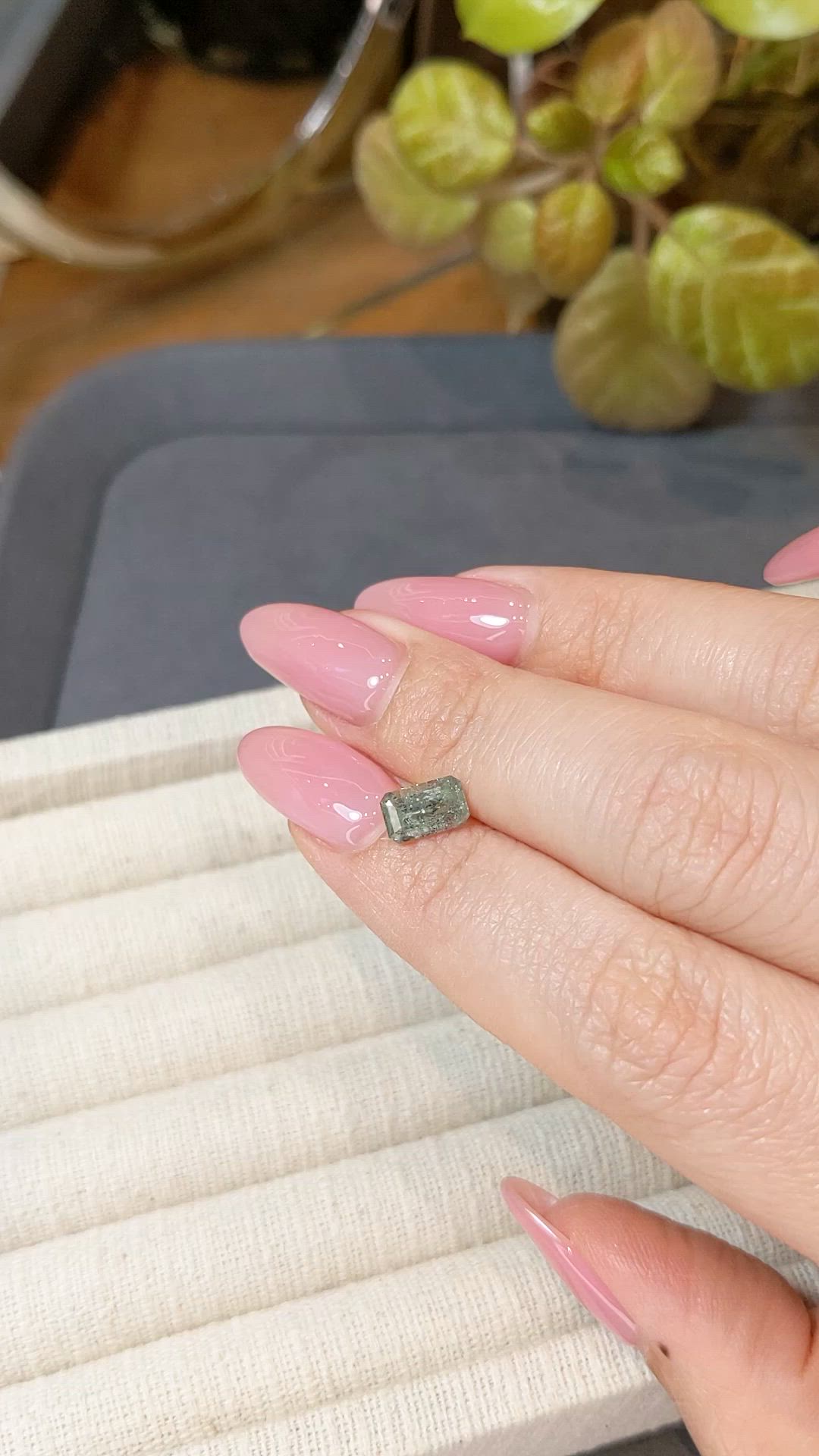 1.37 Ct. Alexandrite from Russia Size Video