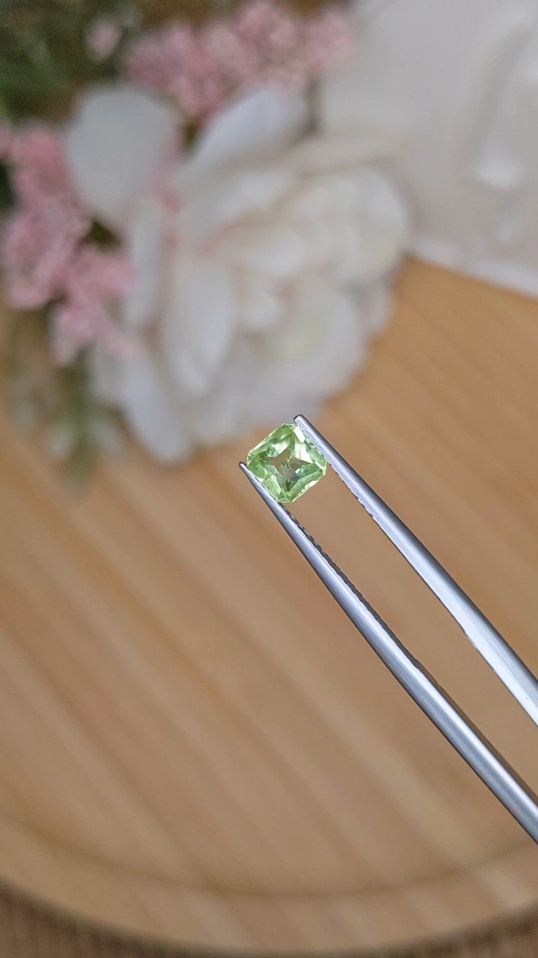 0.51 Ct. Green (Lime Green) Peridot from Pakistan Size Video