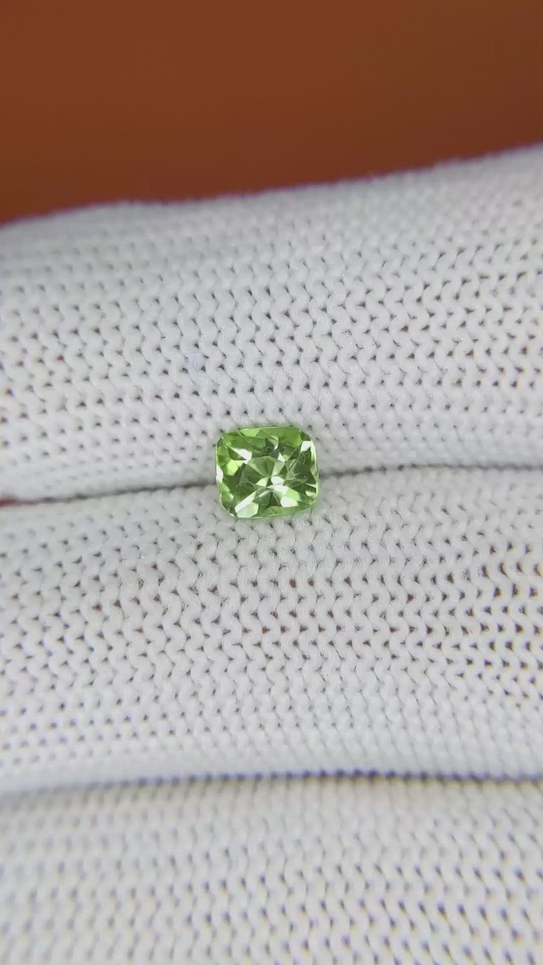 0.71 Ct. Green (Lime Green) Peridot from Pakistan Size Video