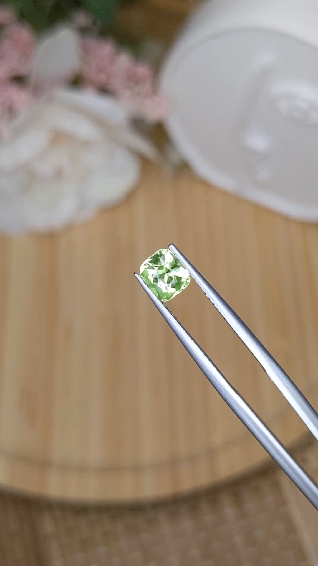 0.71 Ct. Green (Lime Green) Peridot from Pakistan Size Video