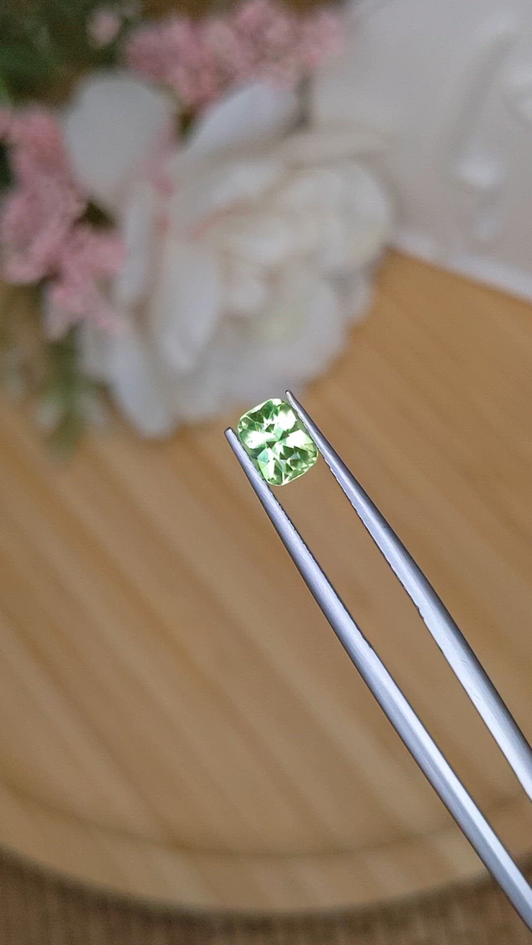 0.82 Ct. Green (Lime Green) Peridot from Pakistan Size Video