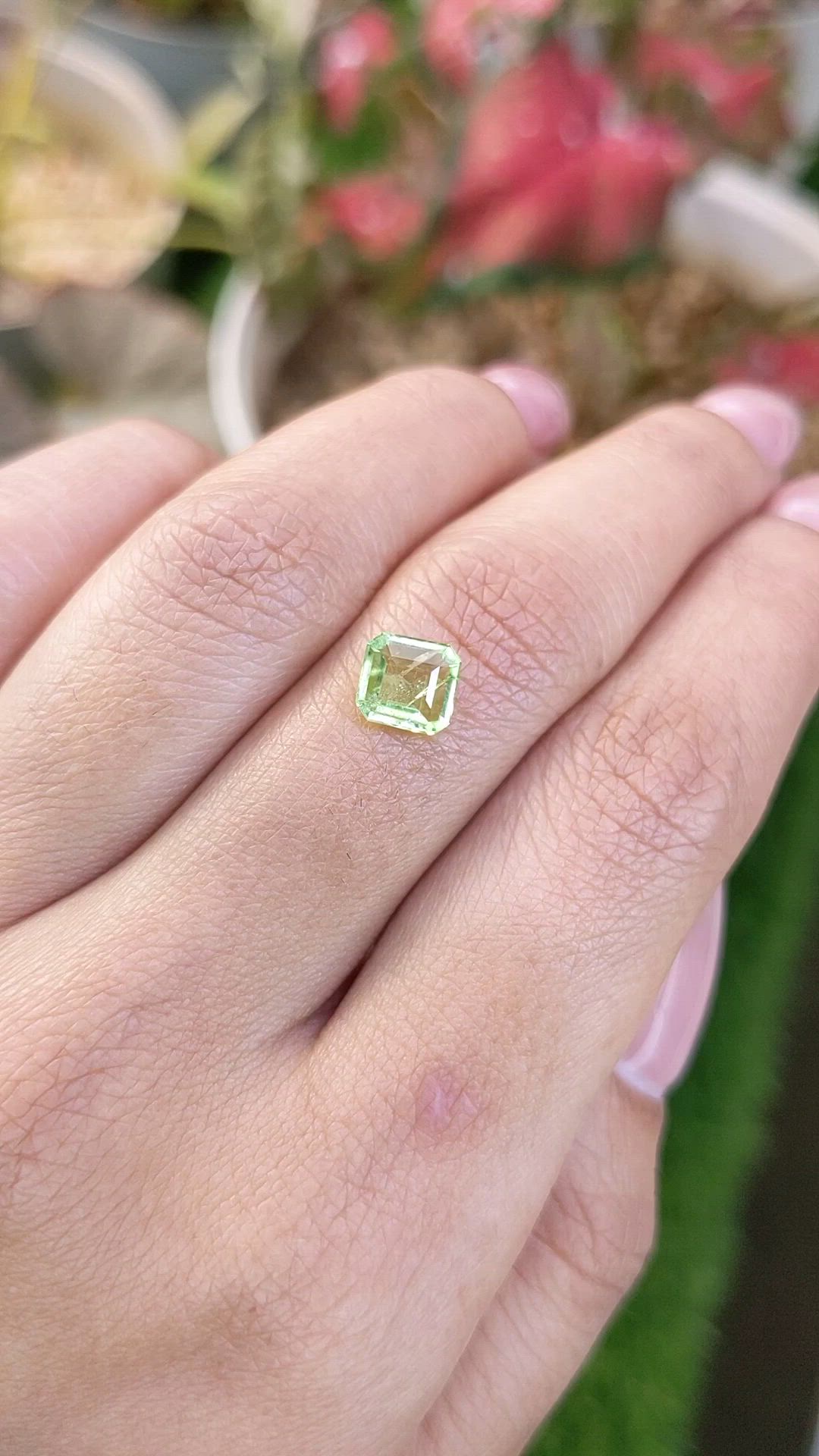 1.03 Ct. Yellowish Green Peridot from Pakistan Size Video