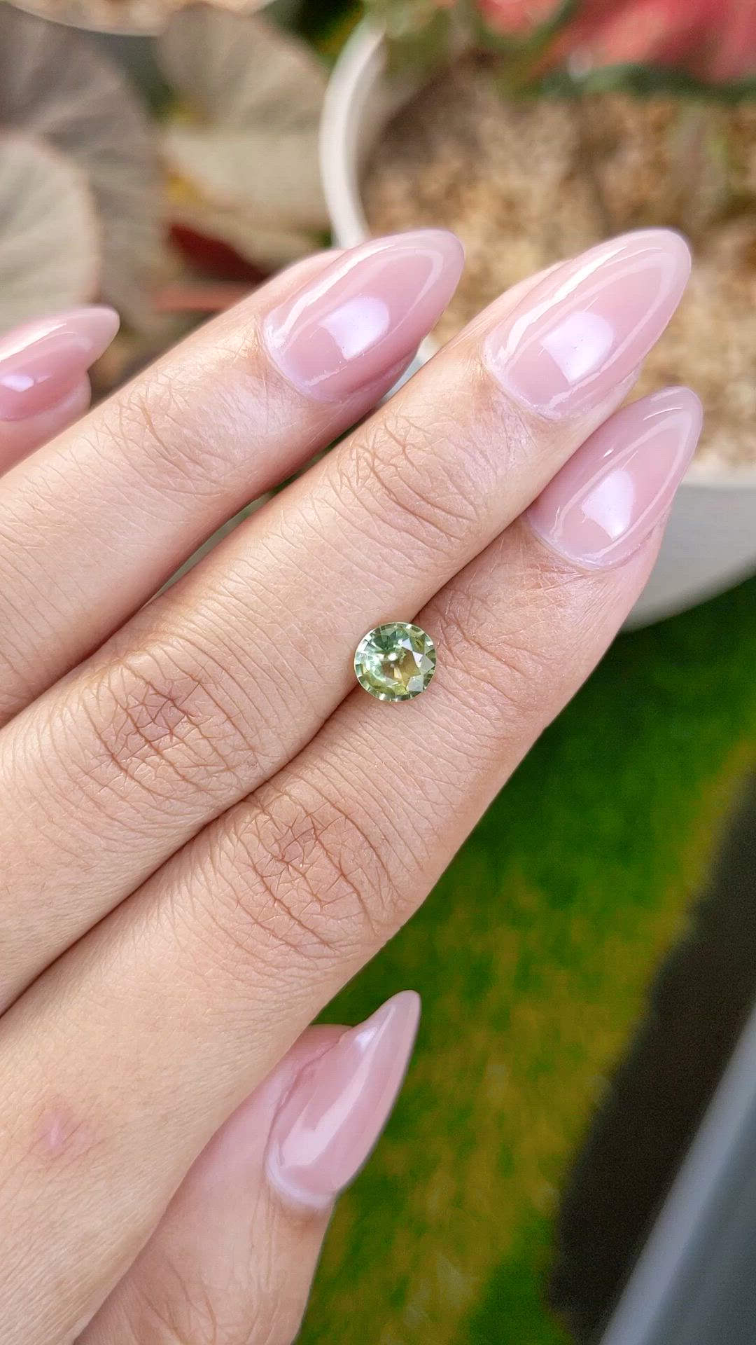 0.81 Ct. Green (Lime Green) Peridot from Pakistan Size Video