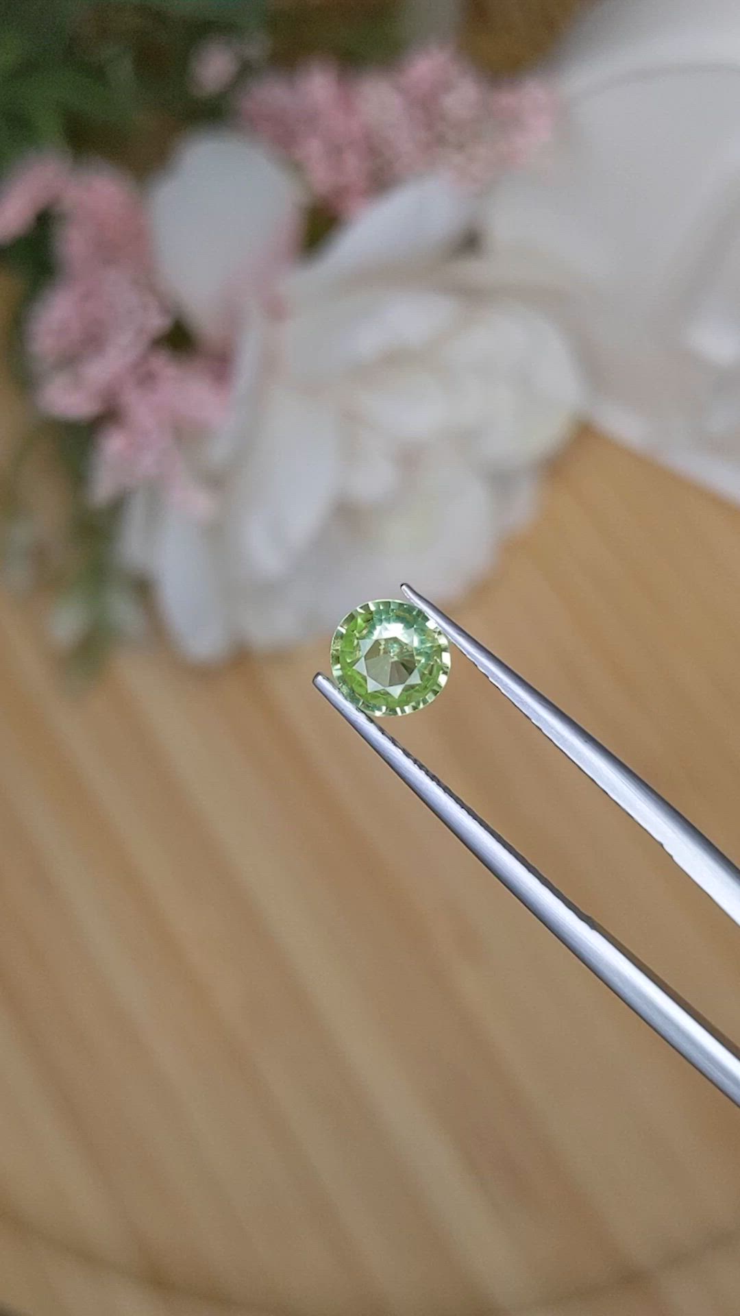 0.81 Ct. Green (Lime Green) Peridot from Pakistan Size Video