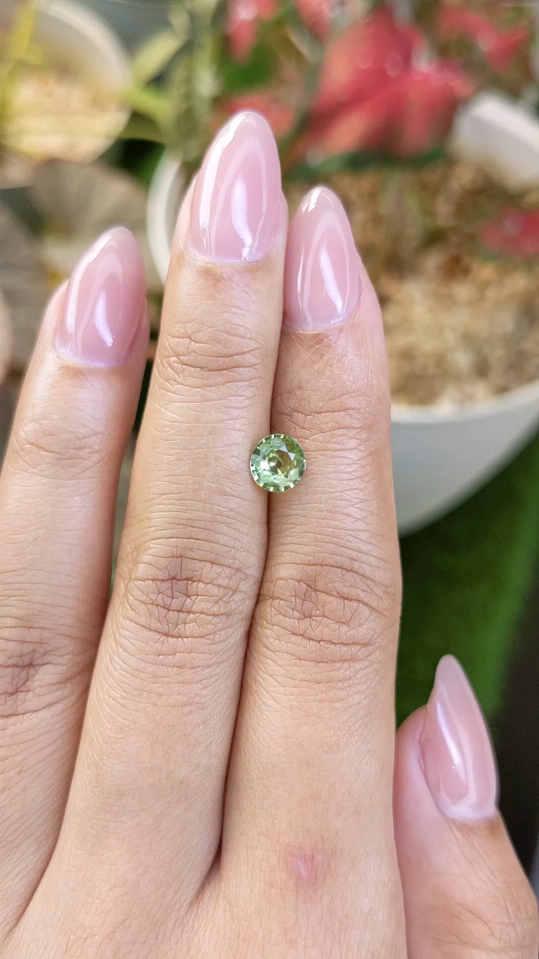 0.81 Ct. Green (Lime Green) Peridot from Pakistan Size Video