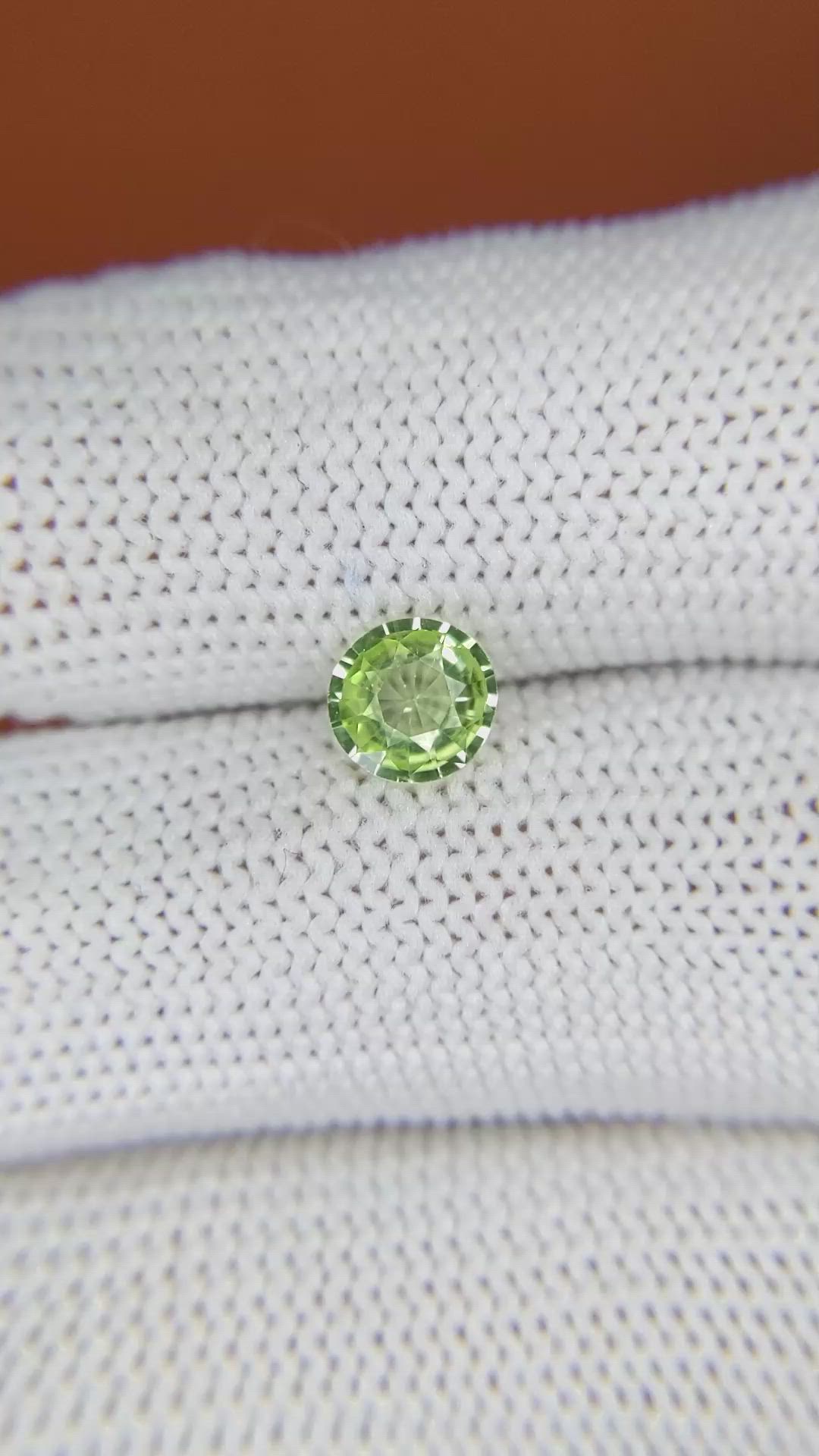 0.81 Ct. Green (Lime Green) Peridot from Pakistan Size Video