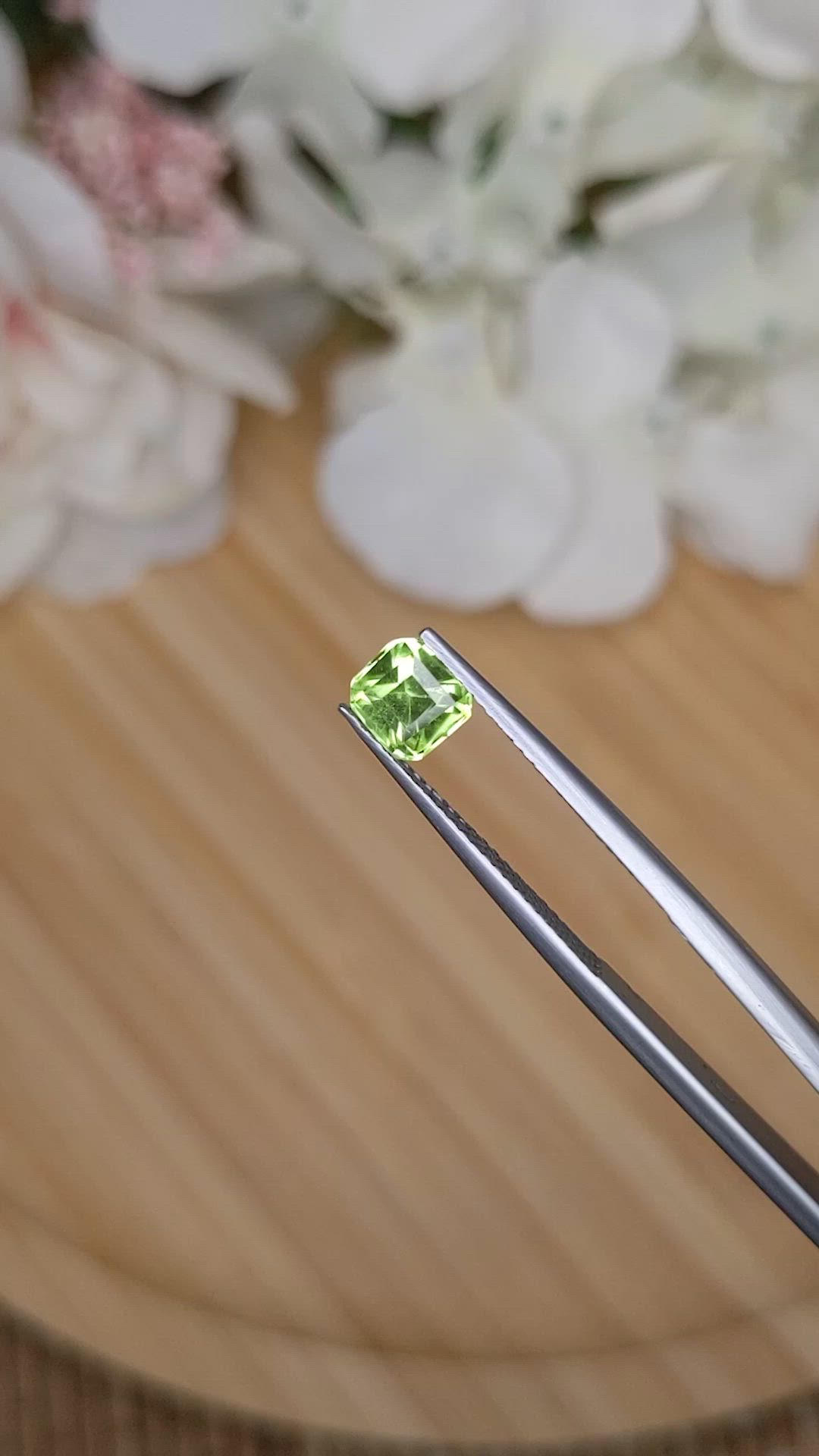 0.97 Ct. Yellowish Green Peridot from Pakistan Size Video