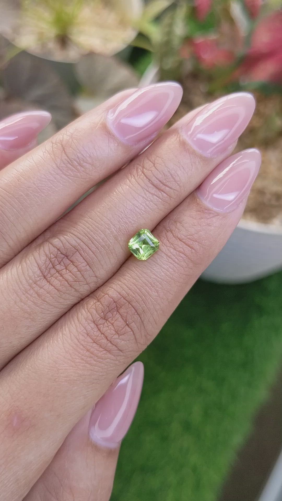0.97 Ct. Yellowish Green Peridot from Pakistan Size Video