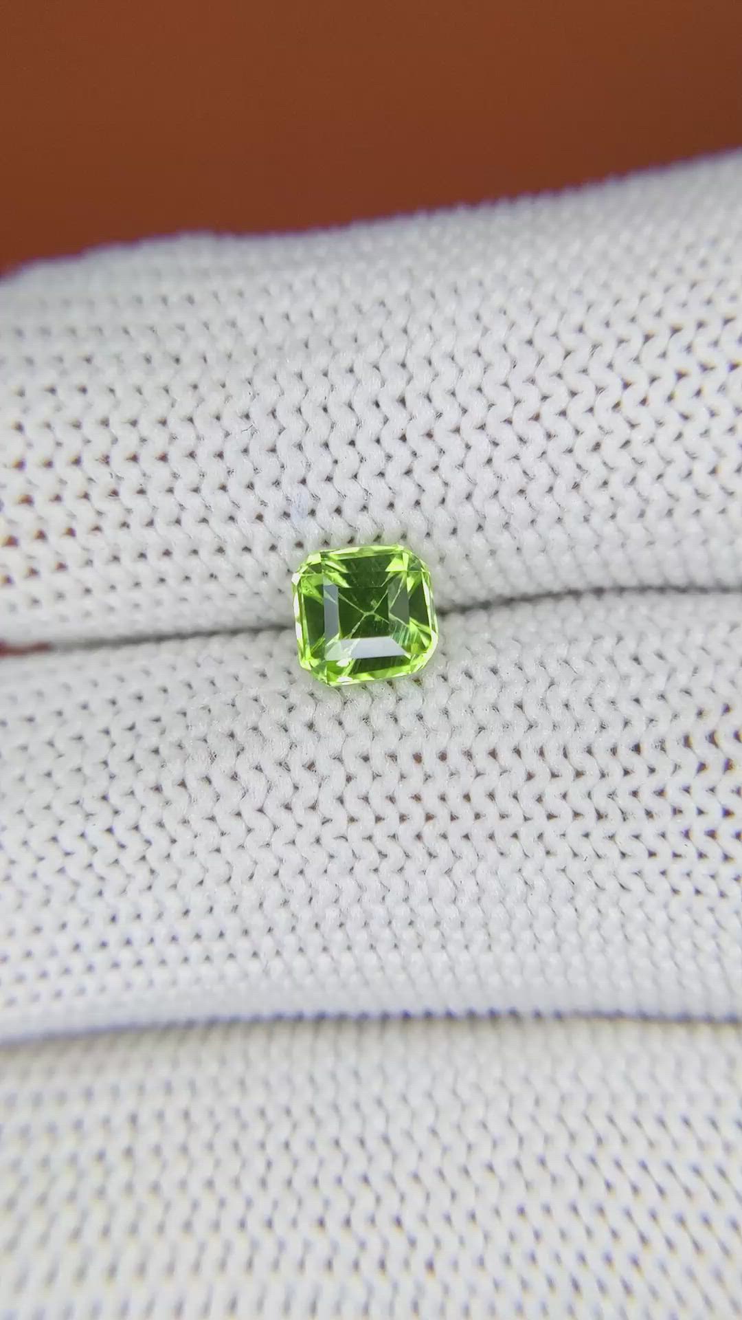 0.97 Ct. Yellowish Green Peridot from Pakistan Size Video