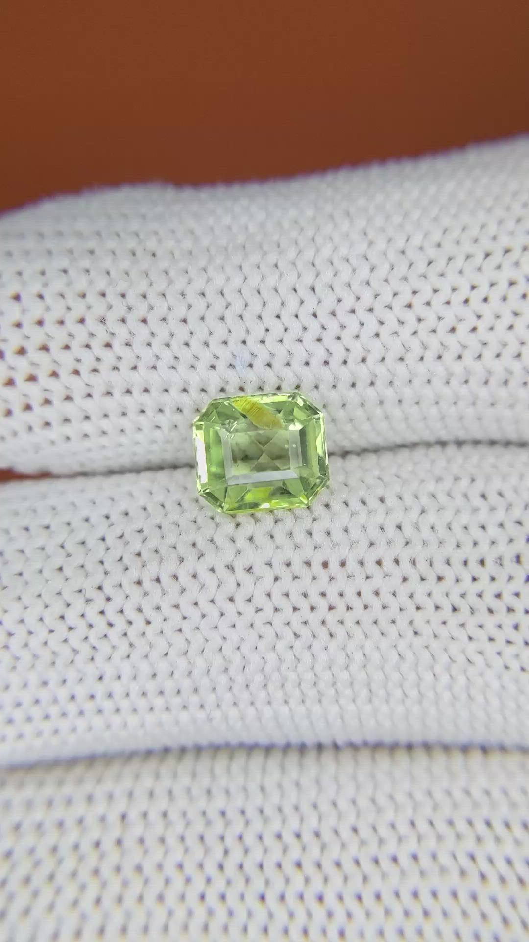 1.39 Ct. Yellowish Green Peridot from Pakistan Size Video