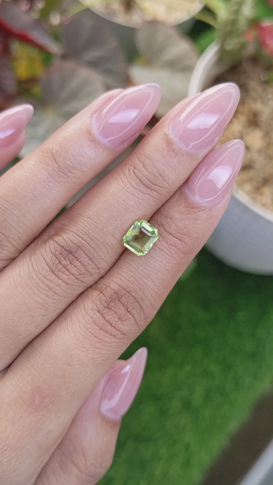 1.39 Ct. Yellowish Green Peridot from Pakistan Size Video
