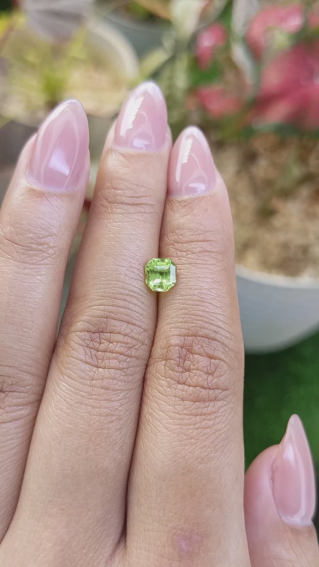 0.86 Ct. Yellowish Green Peridot from Pakistan Size Video