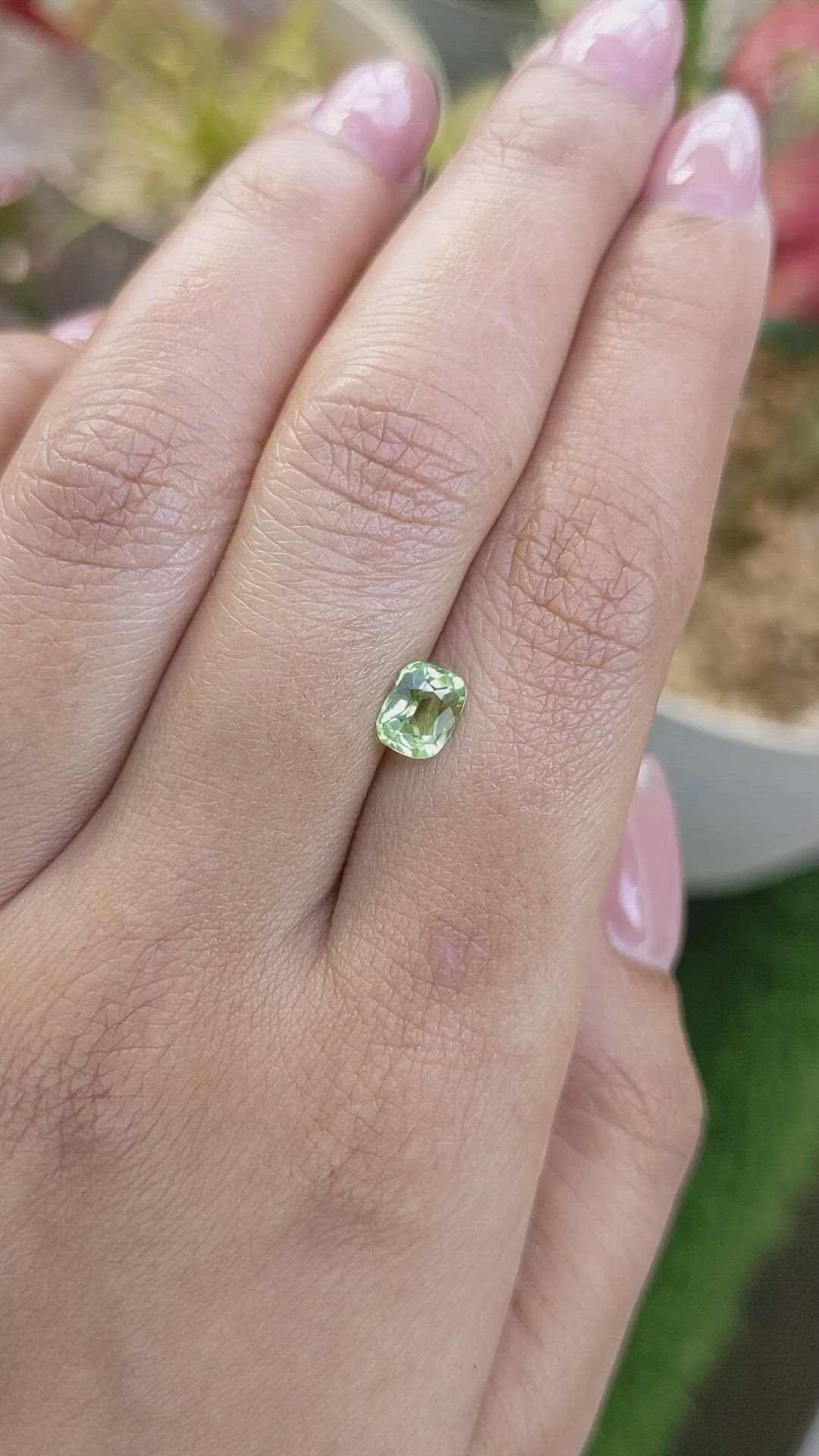 0.86 Ct. Yellowish Green Peridot from Pakistan Size Video