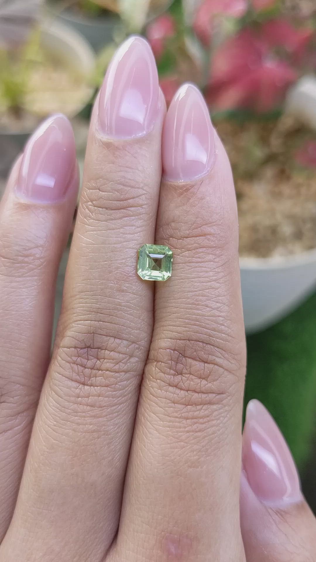 0.80 Ct. Green (Lime Green) Peridot from Pakistan Size Video